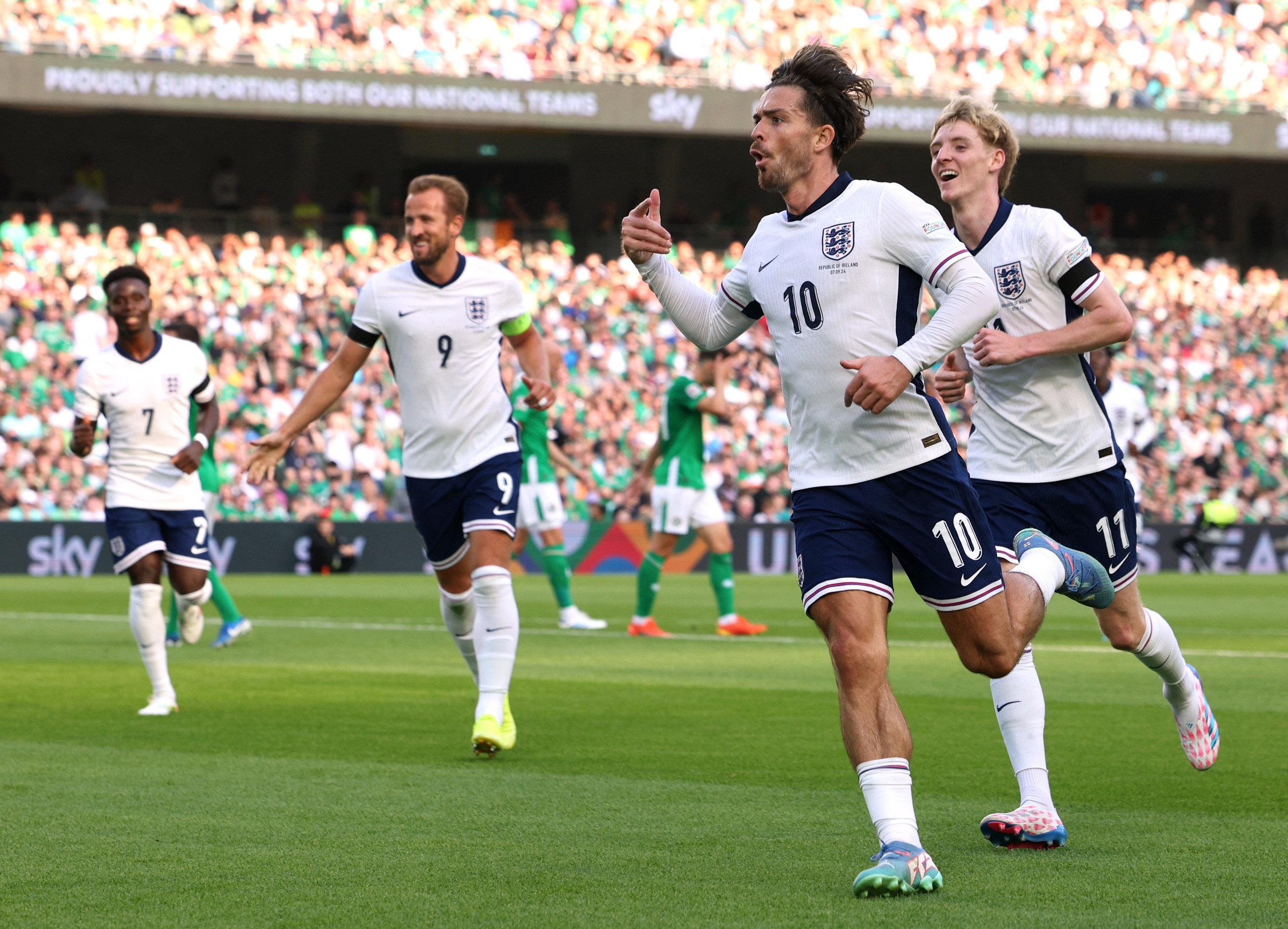 Rice v&agrave; Grealish b&ugrave;ng nổ trước Ireland, tuyển Anh mơ v&eacute; thăng hạng Nations League- Ảnh 5.