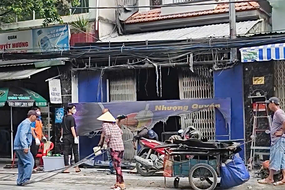 Ch&aacute;y nh&agrave; l&uacute;c rạng s&aacute;ng ở TP HCM- Ảnh 1.