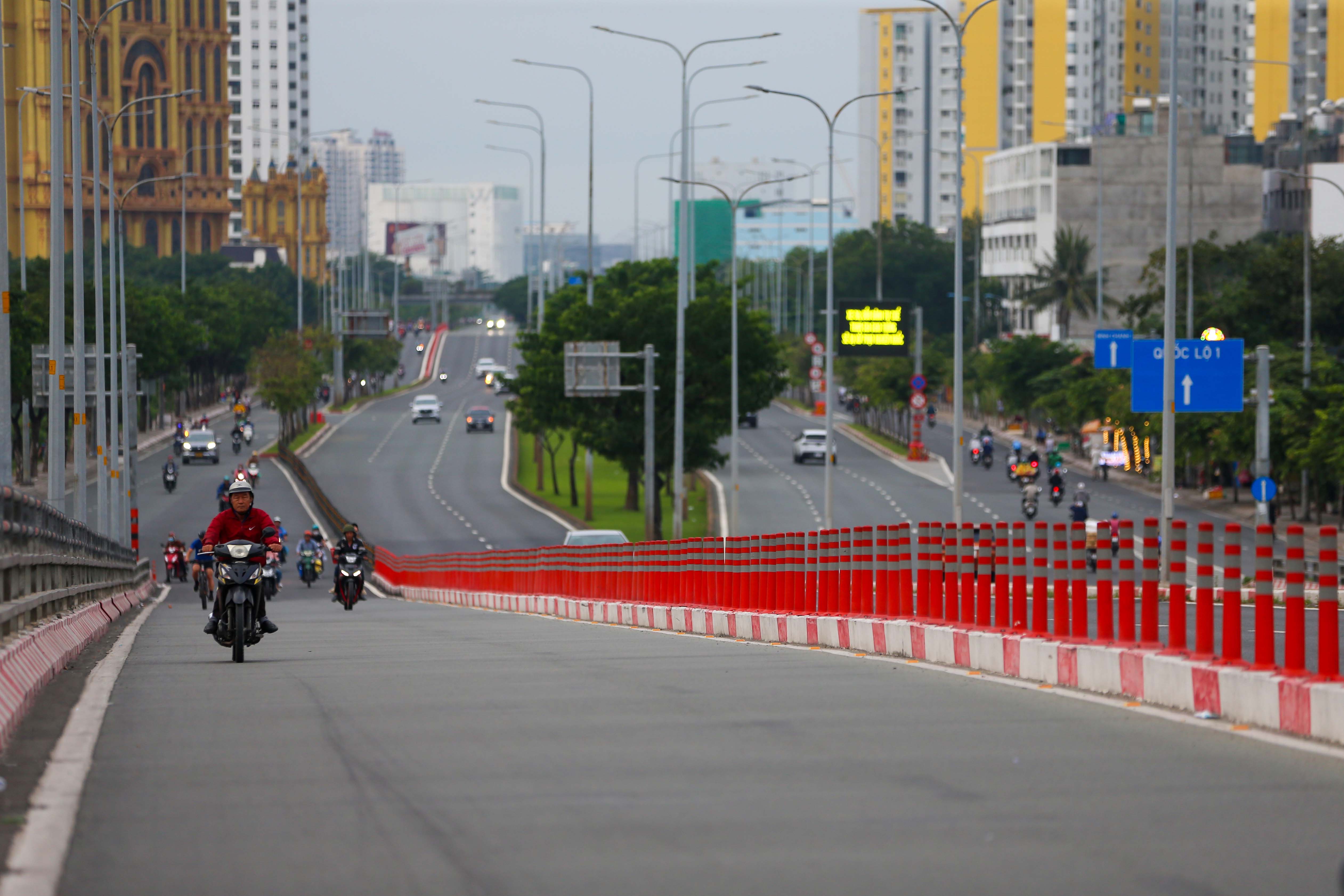 TP HCM rộn r&agrave;ng ng&agrave;y đầu năm mới 2025- Ảnh 10.