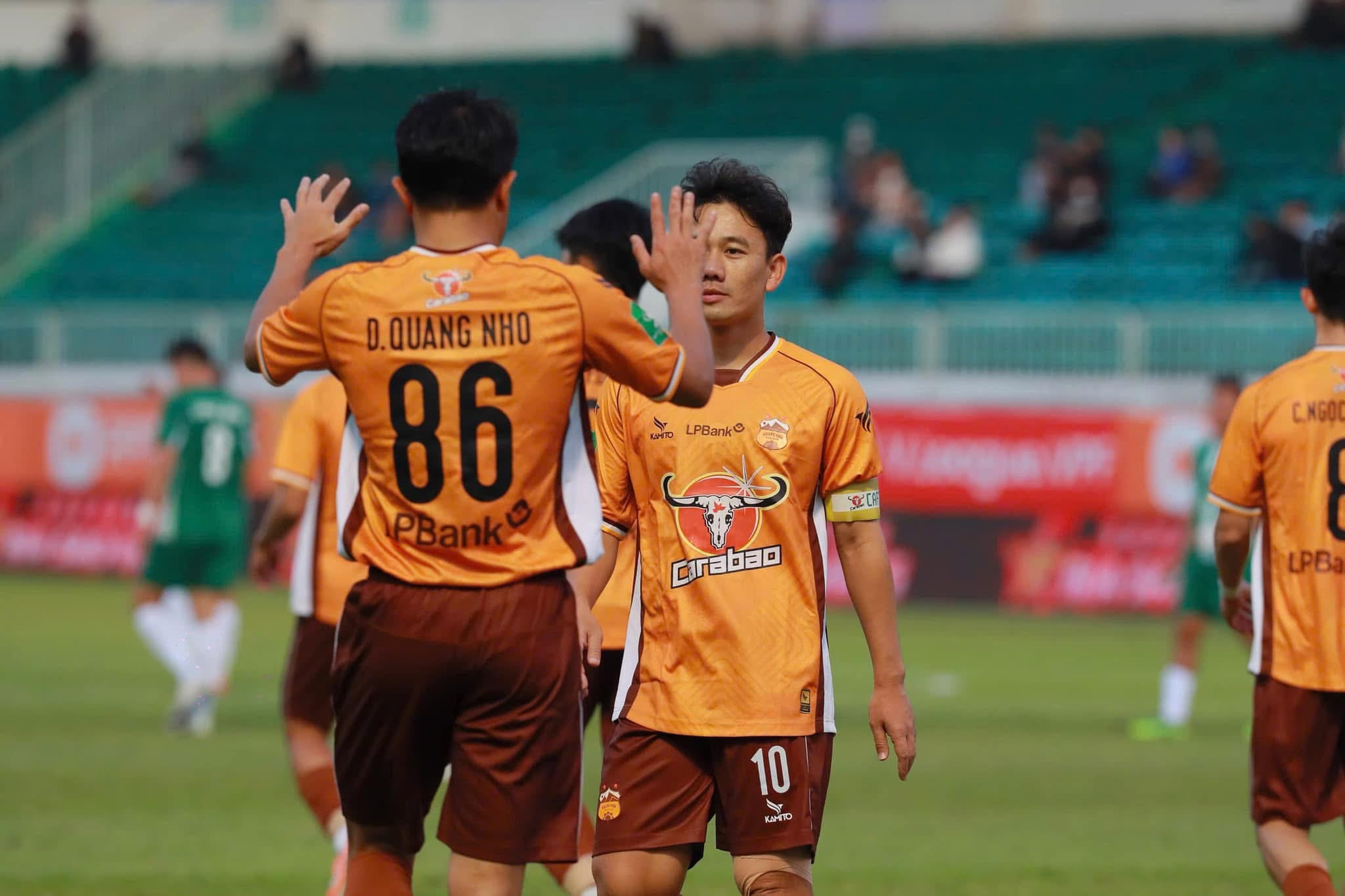 C&ocirc;ng Phượng ghi b&agrave;n nhưng B&igrave;nh Phước vẫn thua HAGL- Ảnh 4.