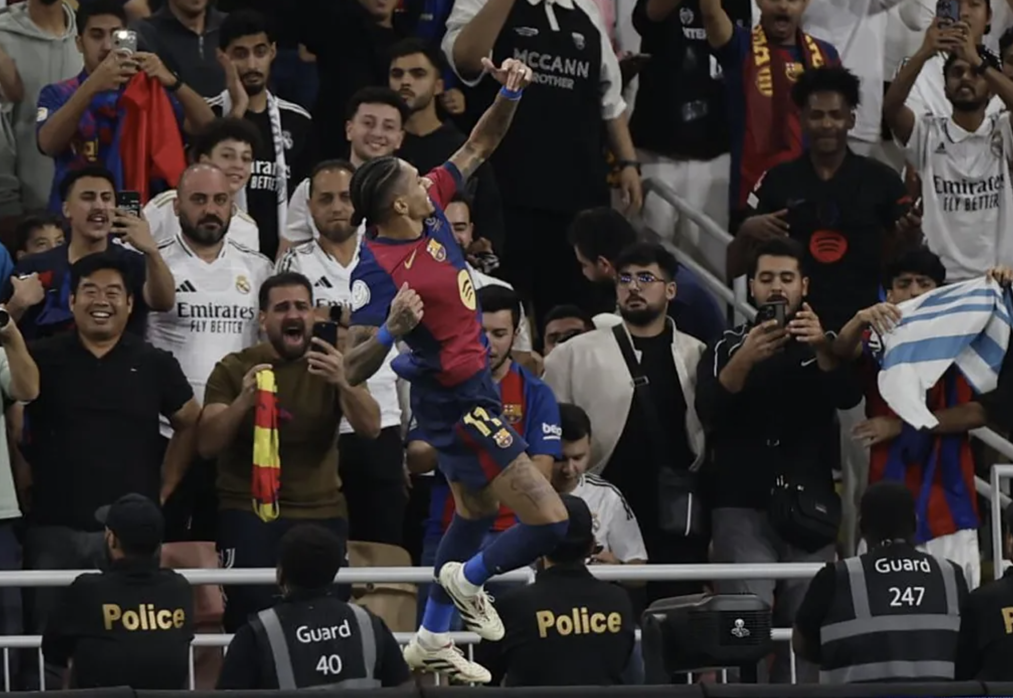 Nghiền n&aacute;t Real Madrid, Barcelona đăng quang Si&ecirc;u c&uacute;p T&acirc;y Ban Nha- Ảnh 5.