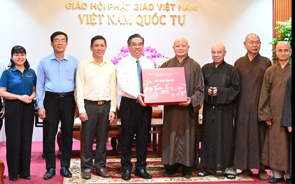 Lãnh đạo TP HCM thăm, chúc Tết Giáo hội Phật giáo Việt Nam TP HCM