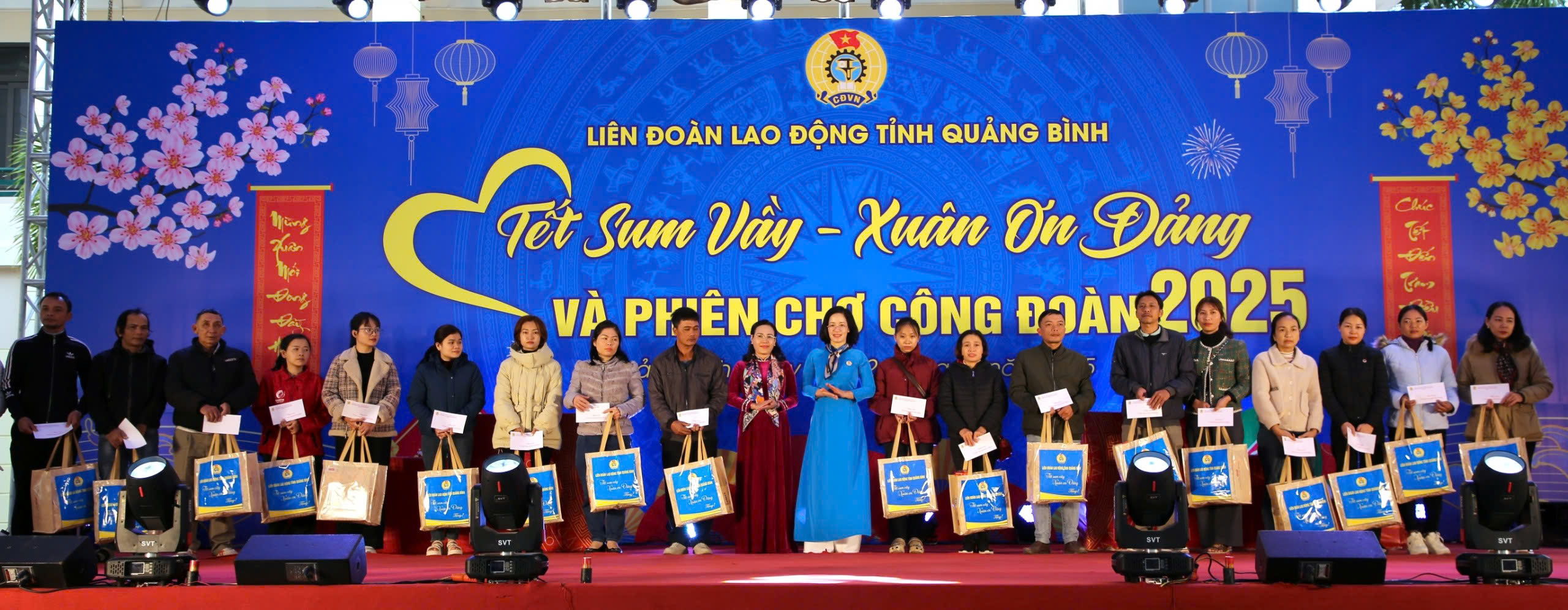 Hơn 4,3 tỉ đồng lan tỏa y&ecirc;u thương đến với người lao động ngh&egrave;o ở Quảng B&igrave;nh- Ảnh 1.
