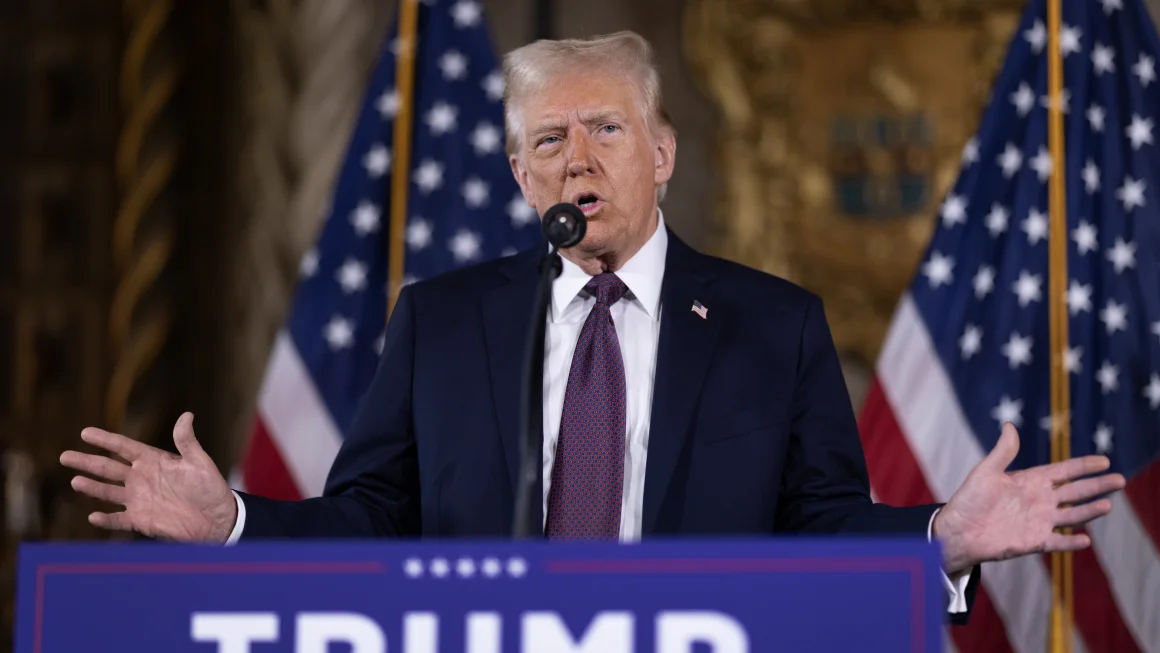 H&agrave;ng loạt tuy&ecirc;n bố của &ocirc;ng Trump về ch&aacute;y rừng Los Angeles bị phản b&aacute;c- Ảnh 1.