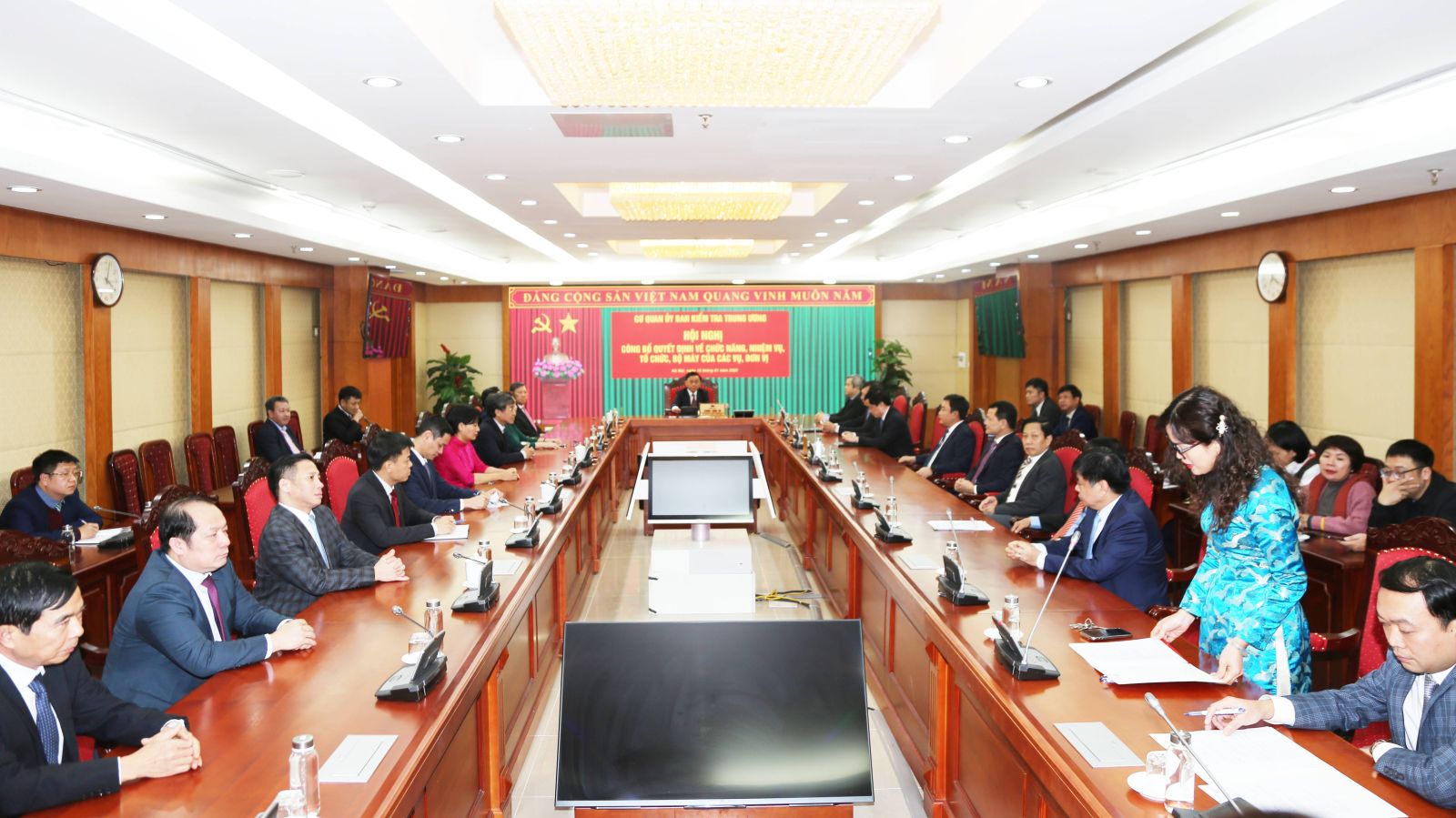 Quyết định của Bộ Ch&iacute;nh trị về chức năng, nhiệm vụ, bộ m&aacute;y Cơ quan Ủy ban Kiểm tra Trung ương- Ảnh 2.
