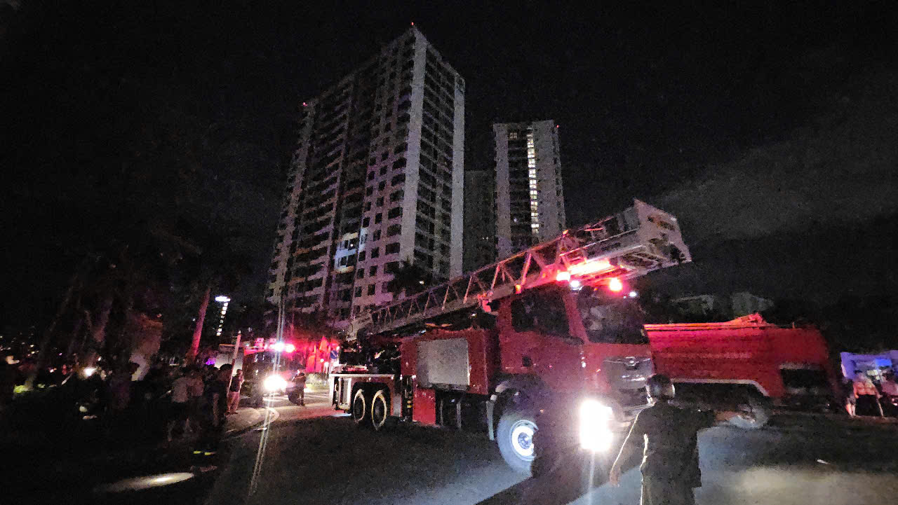 TP HCM: Ch&aacute;y chung cư Mizuki Park Nam Long, c&oacute; người đi cấp cứu- Ảnh 4.