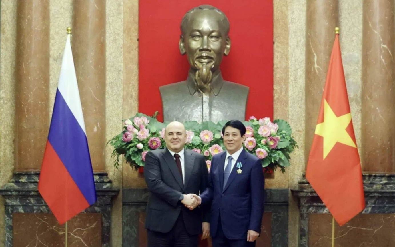 Thủ tướng Nga trao Hu&acirc;n chương Hữu nghị tặng Chủ tịch nước Lương Cường