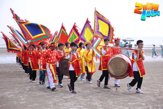 Chương tr&igrave;nh &ldquo;2 ng&agrave;y 1 đ&ecirc;m&rdquo; thu h&uacute;t kh&aacute;n giả bởi h&agrave;nh tr&igrave;nh kết nối v&agrave; lan tỏa văn h&oacute;a Việt. (Ảnh do nh&agrave; sản xuất cung cấp)