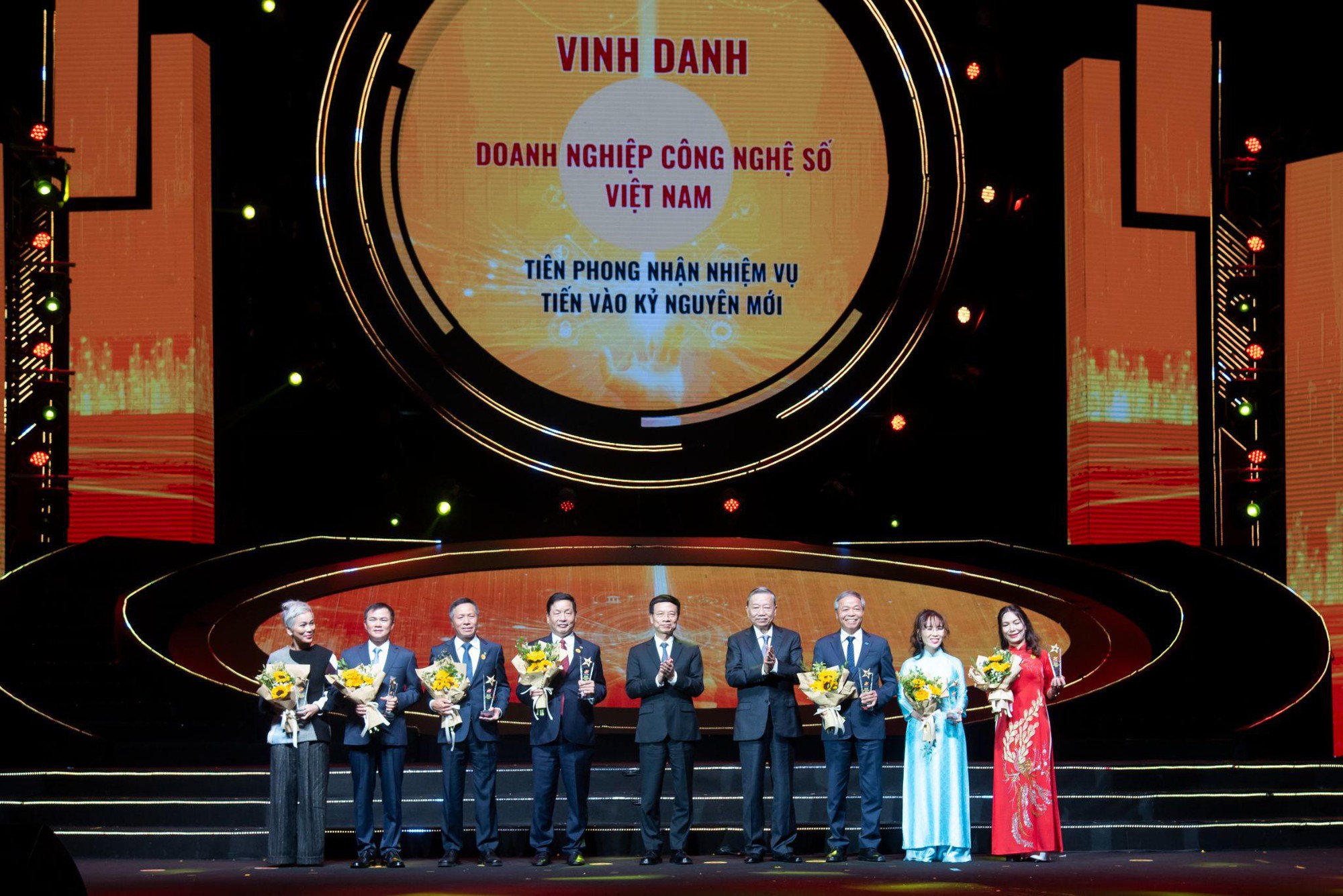 FPT mang &ocirc; t&ocirc; với phần mềm AI đến Make in Vietnam- Ảnh 1.