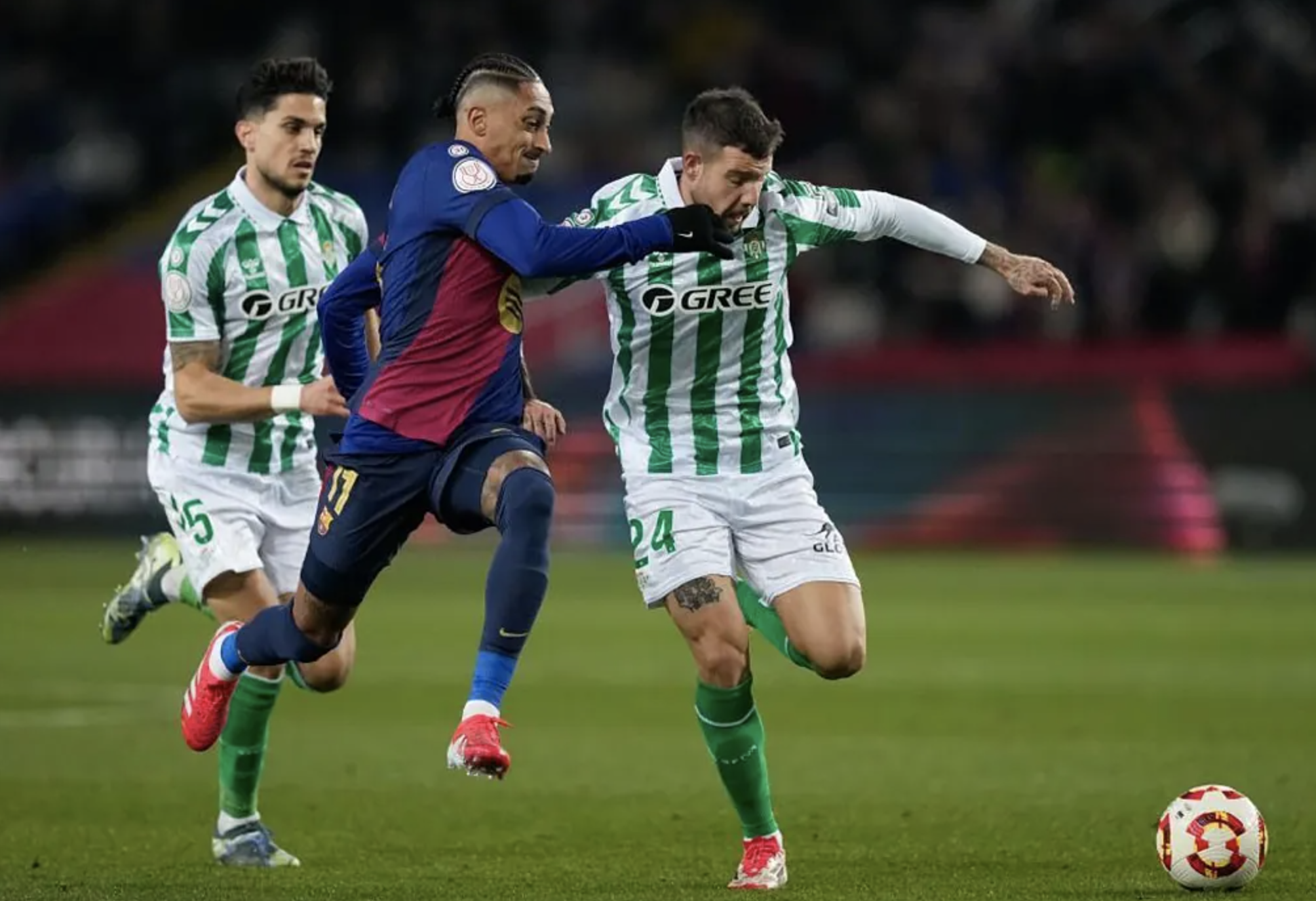 Lamine Yamal b&ugrave;ng nổ, Barcelona gi&agrave;nh v&eacute; tứ kết C&uacute;p Nh&agrave; vua- Ảnh 5.