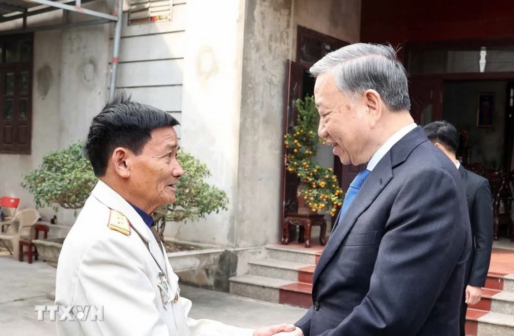 Những h&igrave;nh ảnh Tổng B&iacute; thư T&ocirc; L&acirc;m thăm, l&agrave;m việc tại Nam Định- Ảnh 7.