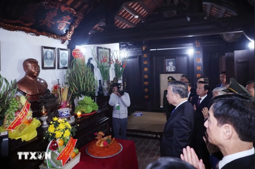 Những h&igrave;nh ảnh Tổng B&iacute; thư T&ocirc; L&acirc;m thăm, l&agrave;m việc tại Nam Định- Ảnh 3.