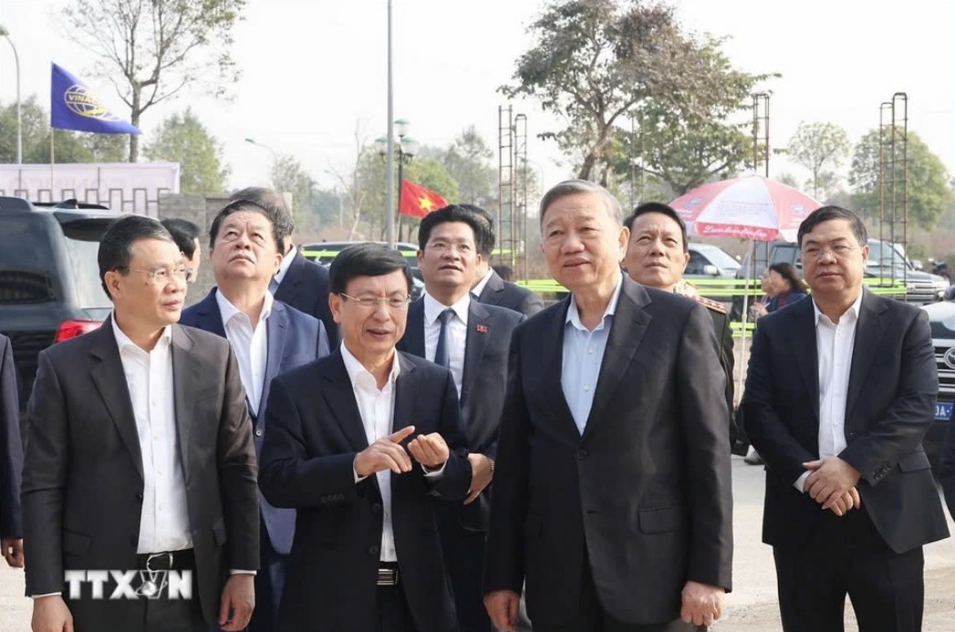 Những h&igrave;nh ảnh Tổng B&iacute; thư T&ocirc; L&acirc;m thăm, l&agrave;m việc tại Nam Định- Ảnh 11.