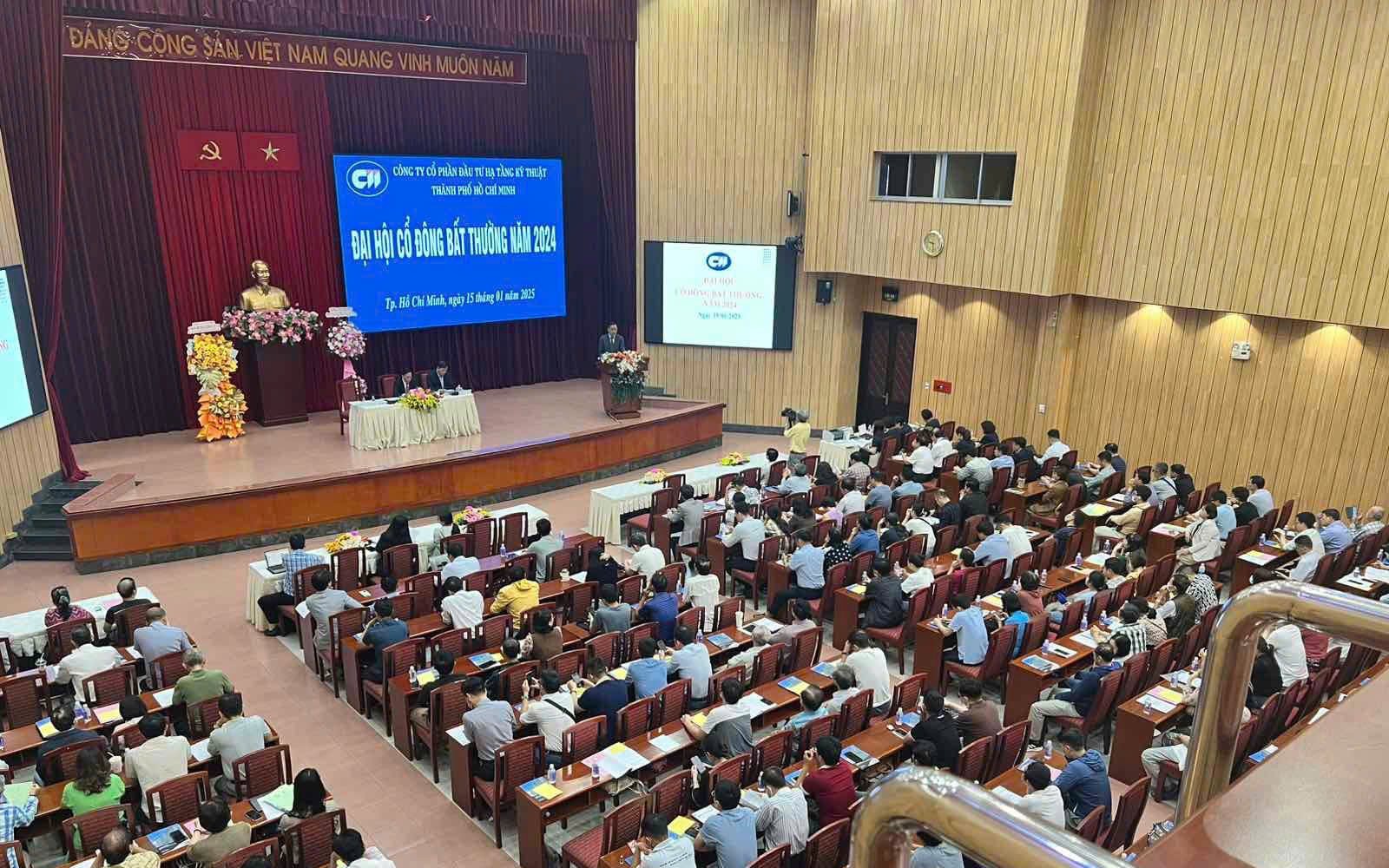 Đi đại hội cổ đông, một người bất ngờ trúng thưởng 500 triệu đồng