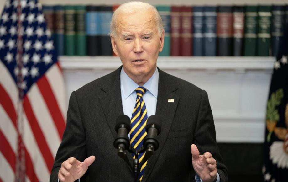 Tổng thống Biden &ldquo;nhắc kh&eacute;o&rdquo; &ocirc;ng Donald Trump trong b&agrave;i ph&aacute;t biểu từ biệt- Ảnh 1.