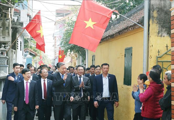 Những h&igrave;nh ảnh Tổng B&iacute; thư T&ocirc; L&acirc;m thăm, l&agrave;m việc tại Nam Định- Ảnh 10.