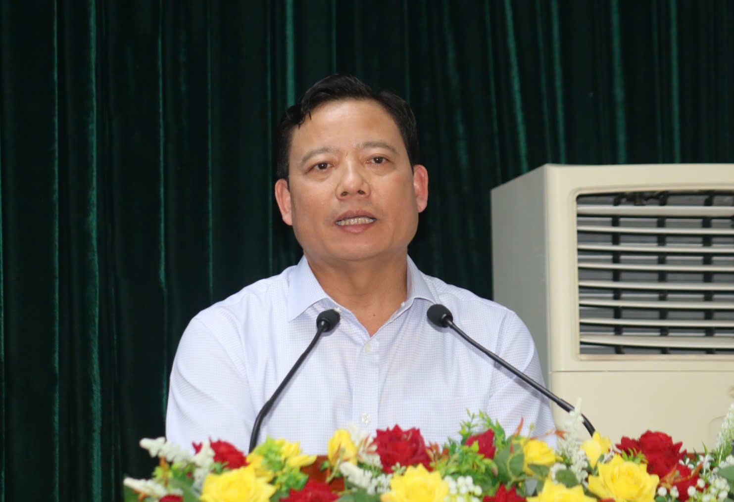 VIDEO: Tặng 200 suất hỗ trợ học bổng đến học sinh v&ugrave;ng bi&ecirc;n Long An- Ảnh 1.