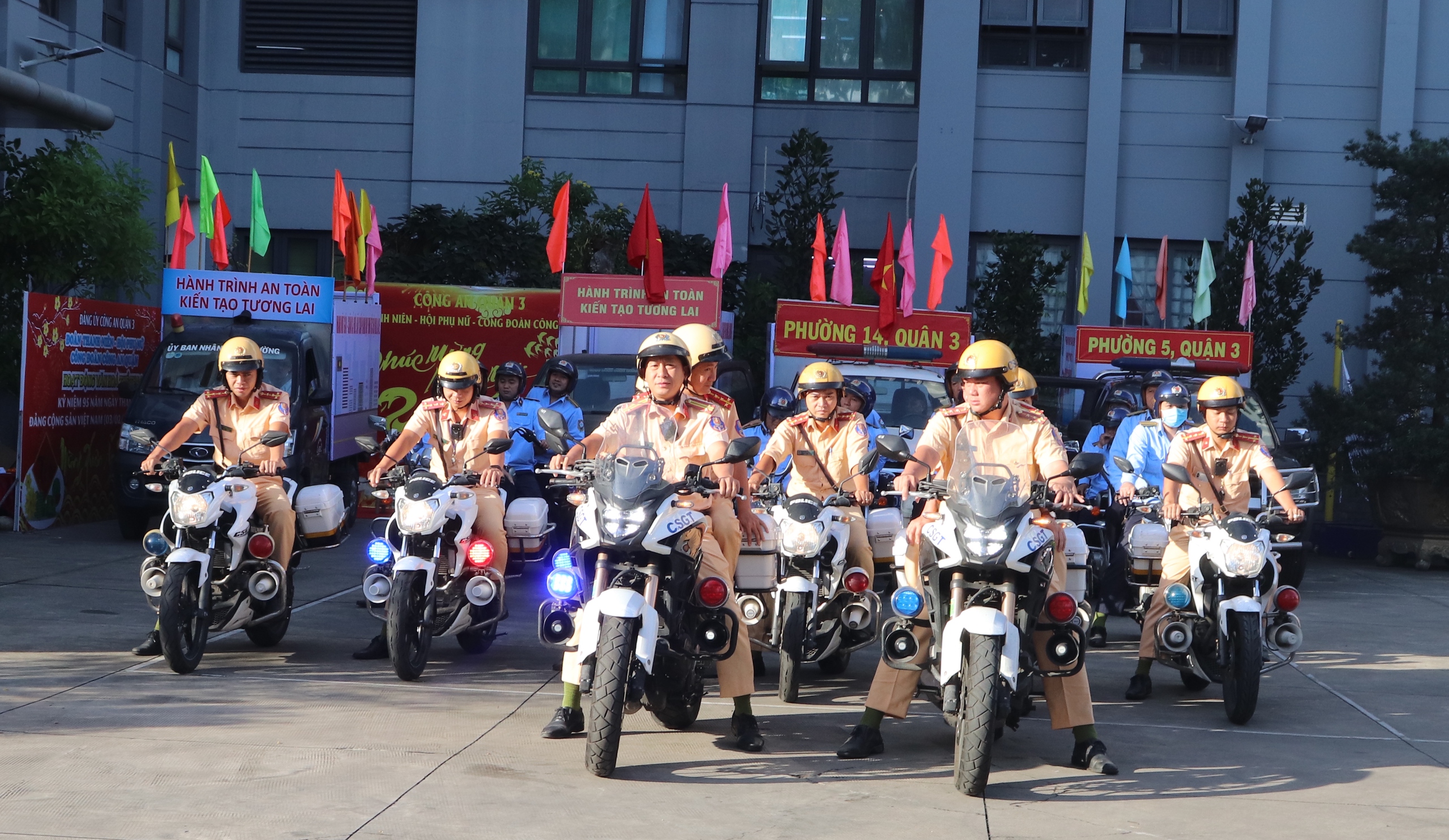 Chủ tịch UBND quận 3 chỉ đạo xử l&yacute; vi phạm giao th&ocirc;ng "kh&ocirc;ng c&oacute; v&ugrave;ng cấm, kh&ocirc;ng c&oacute; ngoại lệ"- Ảnh 2.