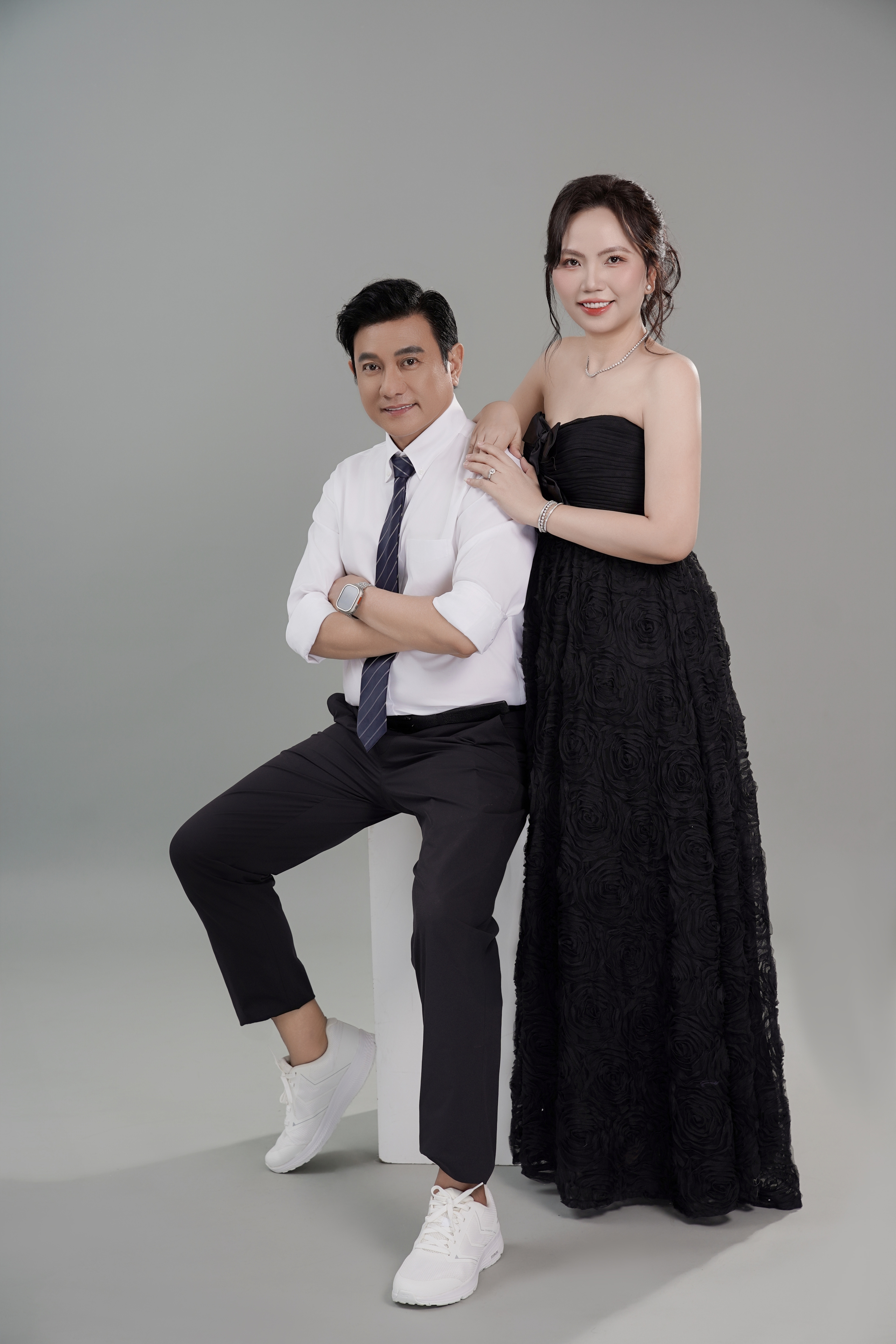 "Ông trùm phản diện" Hoàng Phúc đưa gia đình "lên sóng"- Ảnh 5.