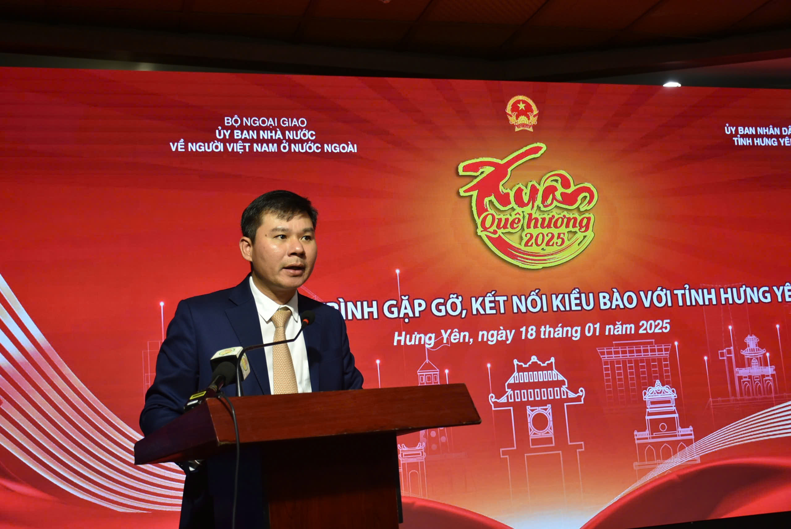 Kiều b&agrave;o tham gia chương tr&igrave;nh kết nối với địa phương tại Hưng Y&ecirc;n- Ảnh 2.