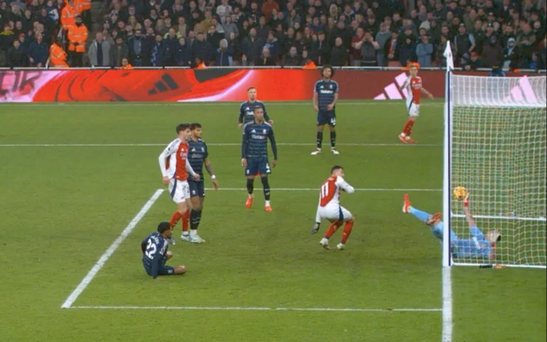 Liverpool b&ugrave;ng nổ ph&uacute;t b&ugrave; giờ, Arsenal đ&aacute;nh rơi chiến thắng tiếc nuối- Ảnh 7.