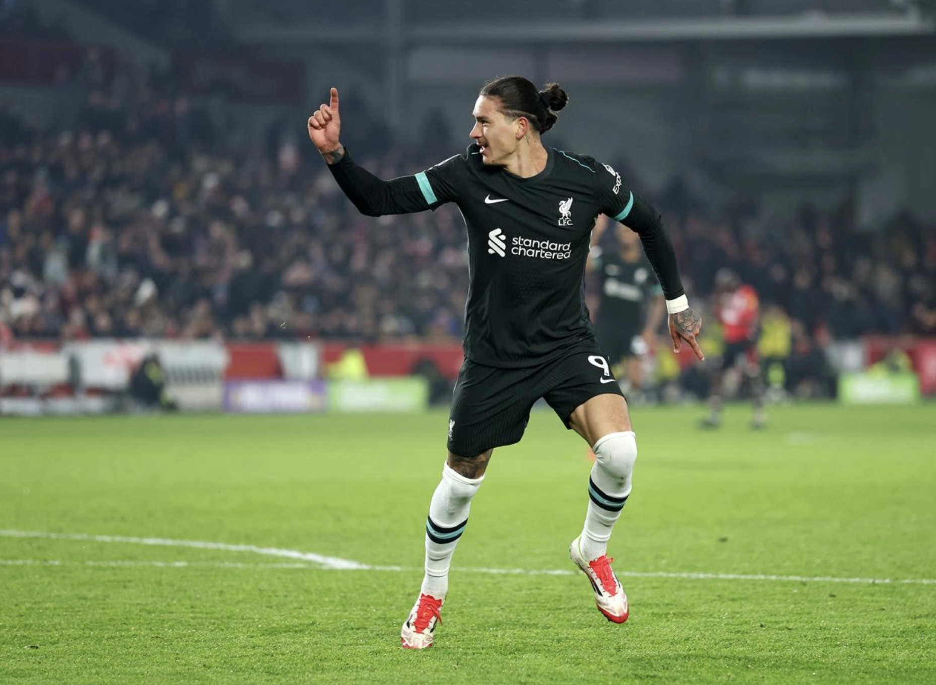Liverpool b&ugrave;ng nổ ph&uacute;t b&ugrave; giờ, Arsenal đ&aacute;nh rơi chiến thắng tiếc nuối- Ảnh 4.