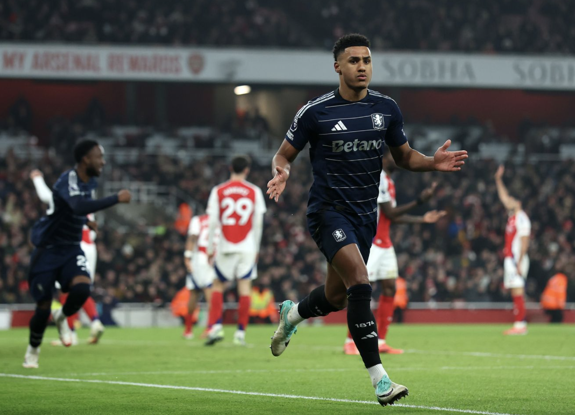 Liverpool b&ugrave;ng nổ ph&uacute;t b&ugrave; giờ, Arsenal đ&aacute;nh rơi chiến thắng tiếc nuối- Ảnh 6.