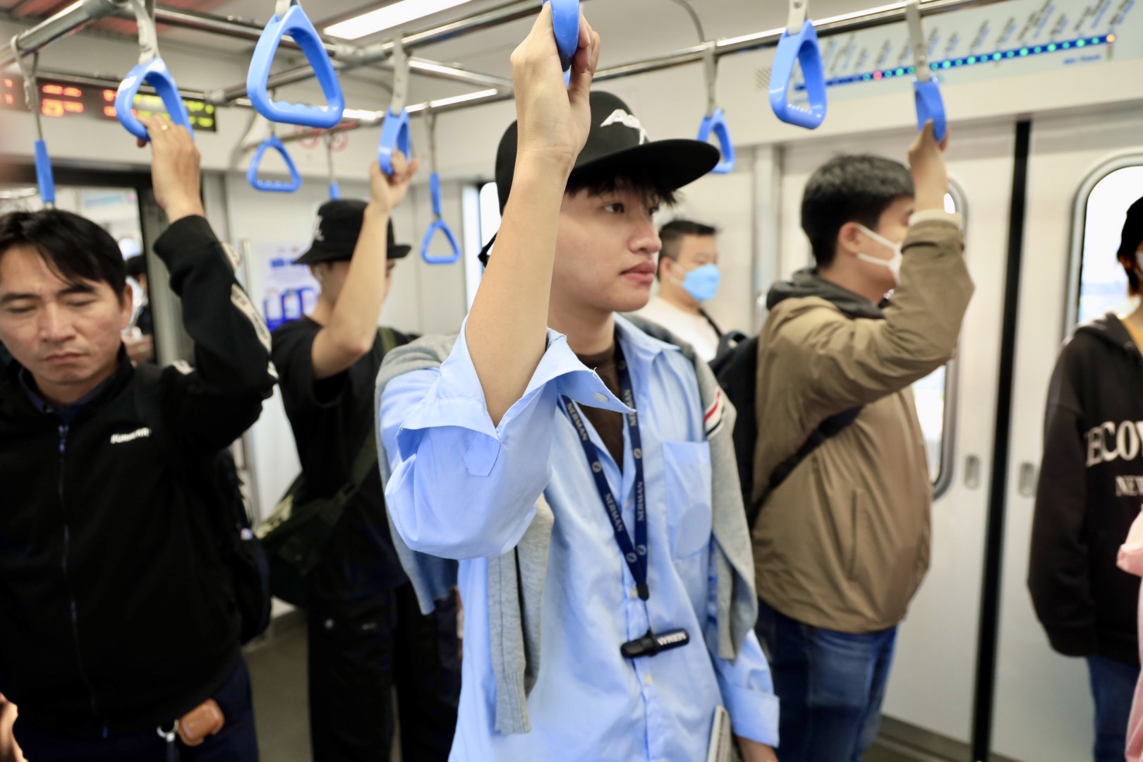 Metro số 1 chạy suốt đ&ecirc;m giao thừa, linh hoạt h&agrave;nh tr&igrave;nh Tết Ất Tỵ- Ảnh 1.