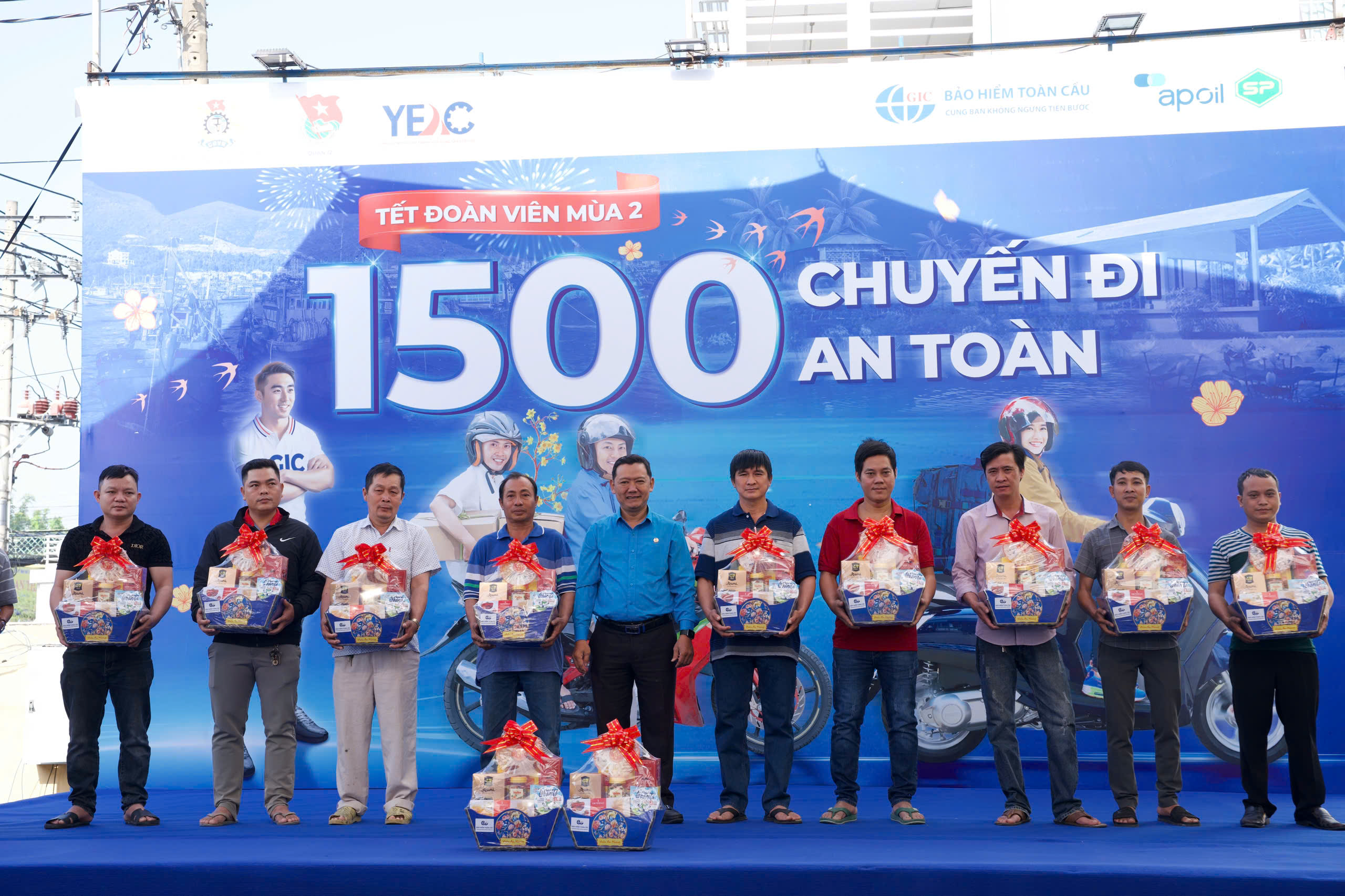 T&acirc;n trang miễn ph&iacute; 1.500 xe m&aacute;y cho c&ocirc;ng nh&acirc;n về qu&ecirc; đ&oacute;n Tết- Ảnh 5.