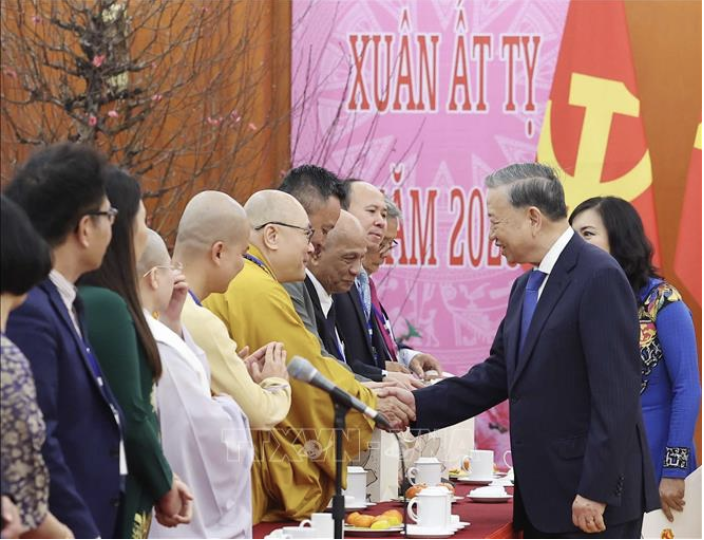 Tổng B&iacute; thư T&ocirc; L&acirc;m gặp gỡ kiều b&agrave;o ti&ecirc;u biểu dự "Xu&acirc;n qu&ecirc; hương"- Ảnh 2.