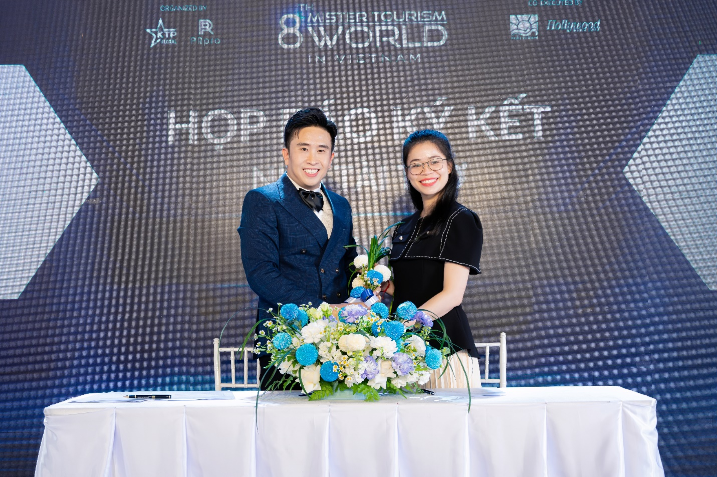 Xịt kho&aacute;ng Alba Skincare đồng h&agrave;nh c&ugrave;ng Nam vương Du lịch Thế giới 2025- Ảnh 1.