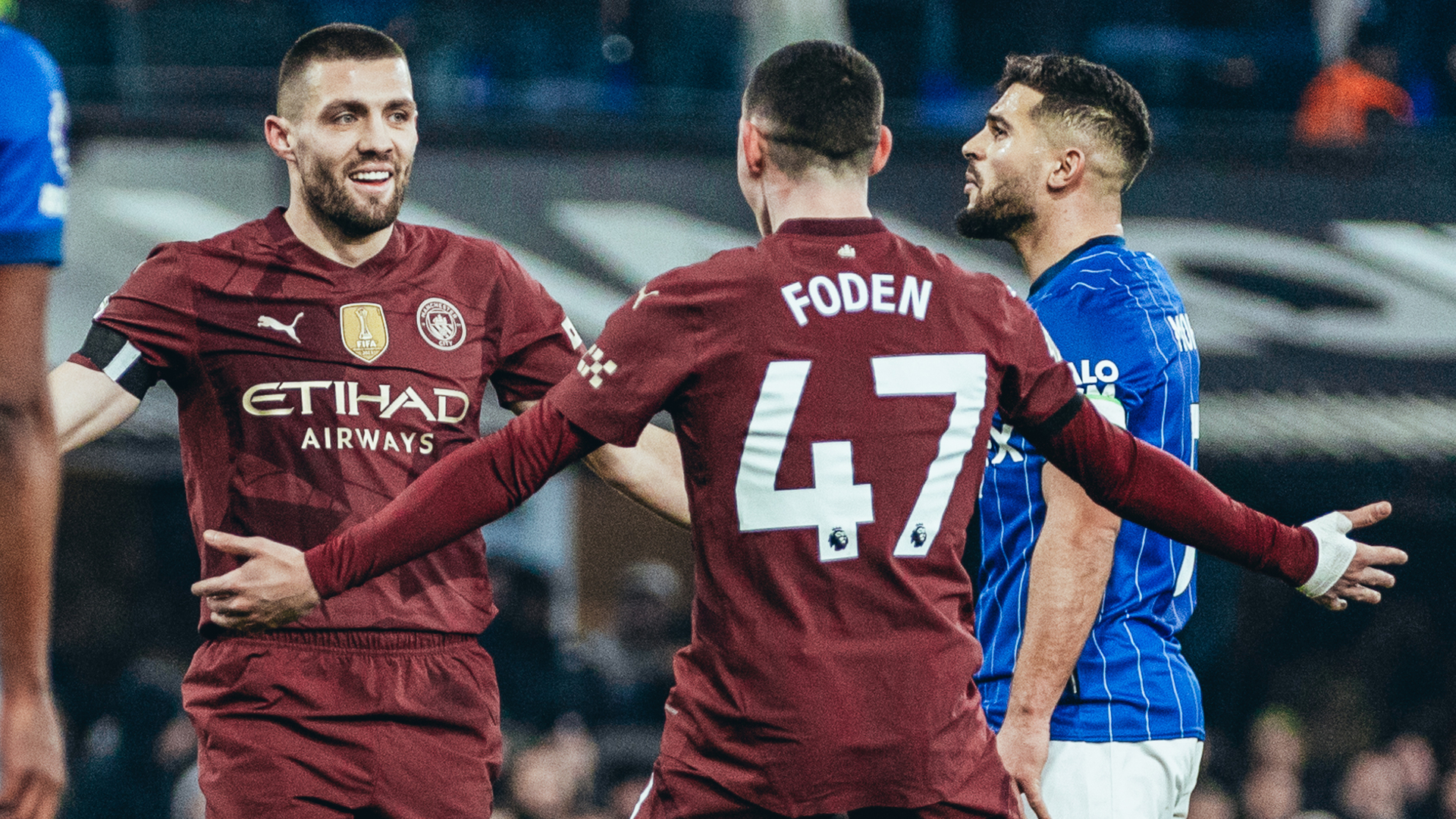 Thắng v&ugrave;i dập Ipswich Town, Man City bay cao Top 4 Ngoại hạng- Ảnh 3.