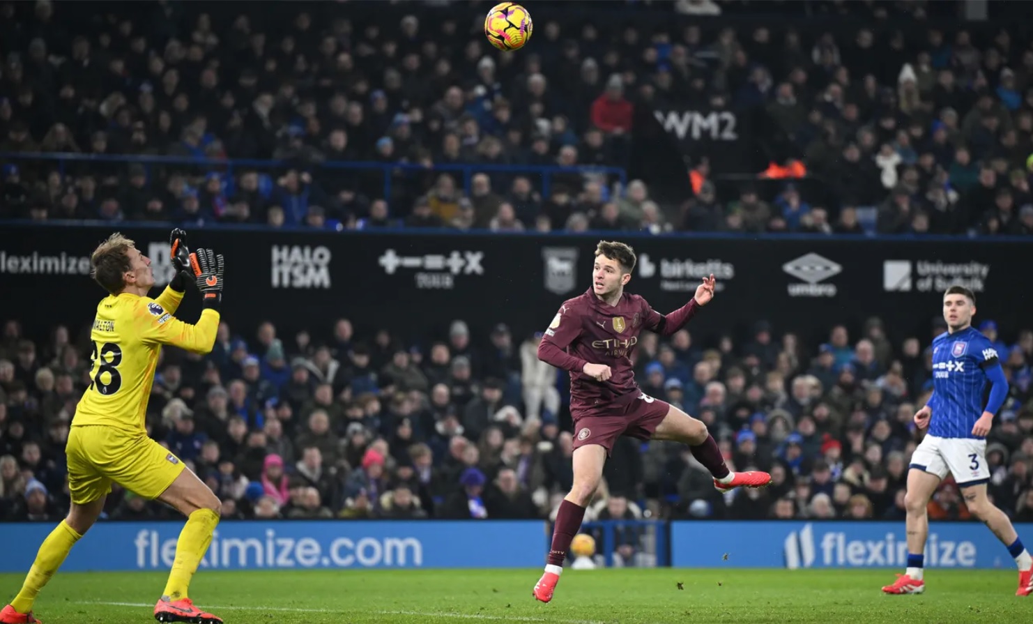 Thắng v&ugrave;i dập Ipswich Town, Man City bay cao Top 4 Ngoại hạng- Ảnh 6.