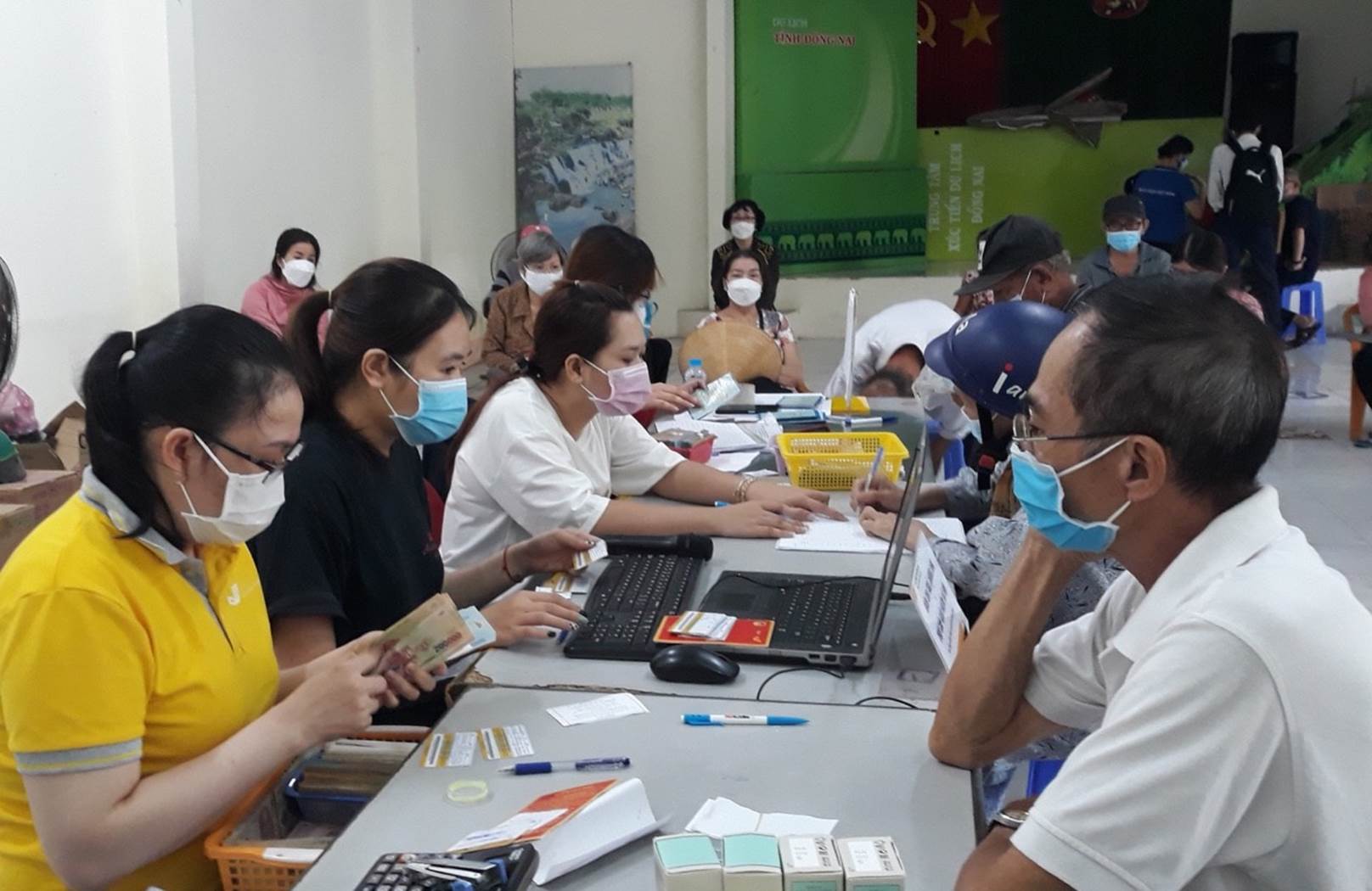 Cập nhật lịch chi trả gộp 2 th&aacute;ng lương hưu dịp Tết Nguy&ecirc;n đ&aacute;n- Ảnh 1.