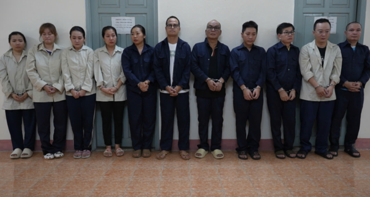 C&ocirc;ng an TP HCM bắt Chủ tịch Hiệp hội Gỗ v&agrave; l&acirc;m sản Việt Nam- Ảnh 2.