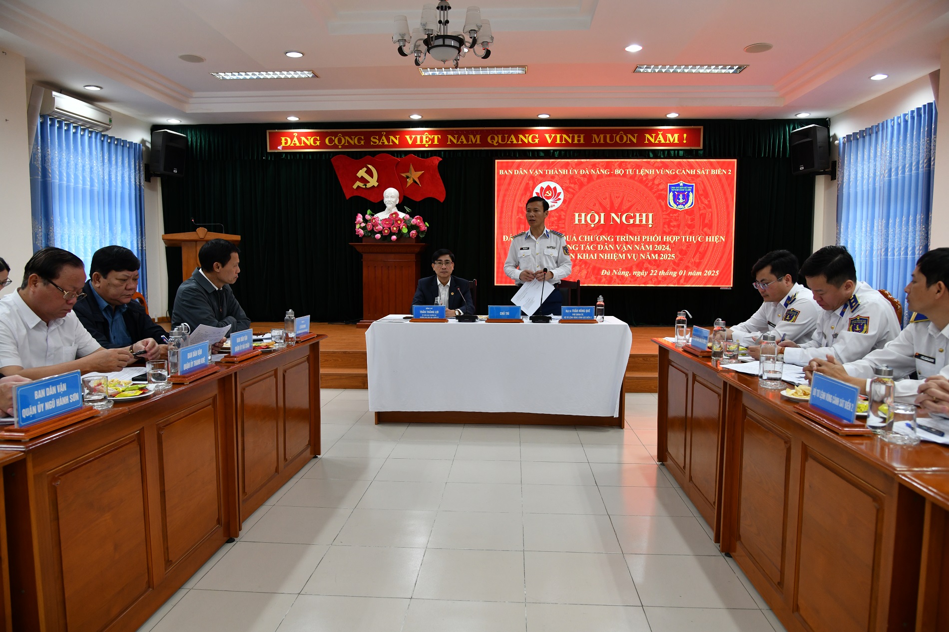 Phối hợp triển khai c&ocirc;ng t&aacute;c d&acirc;n vận năm 2025- Ảnh 2.