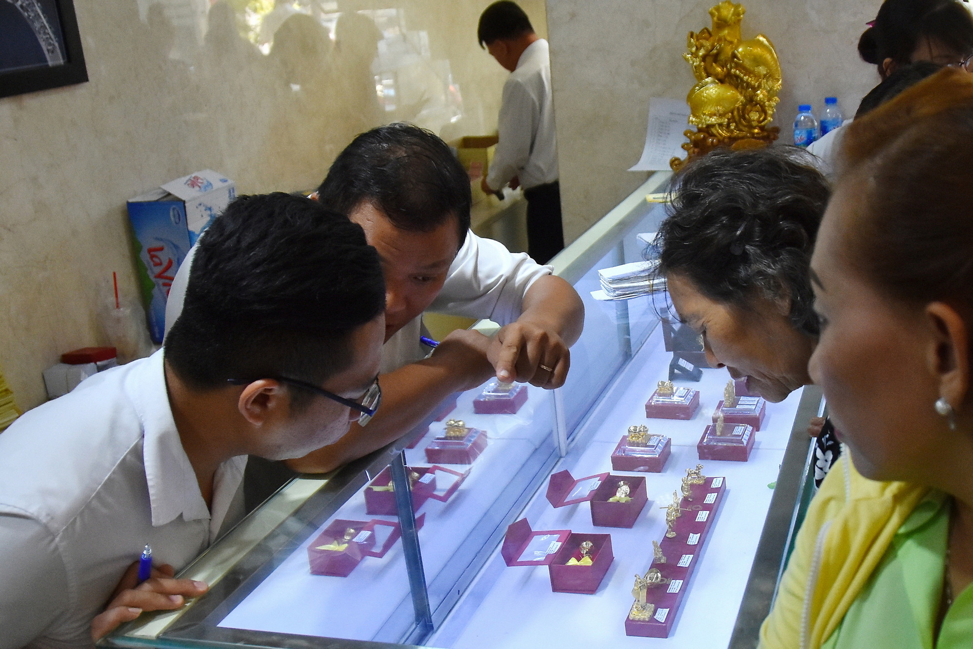 Gi&aacute; v&agrave;ng h&ocirc;m nay, 23-1: Tăng tiếp- Ảnh 1.
