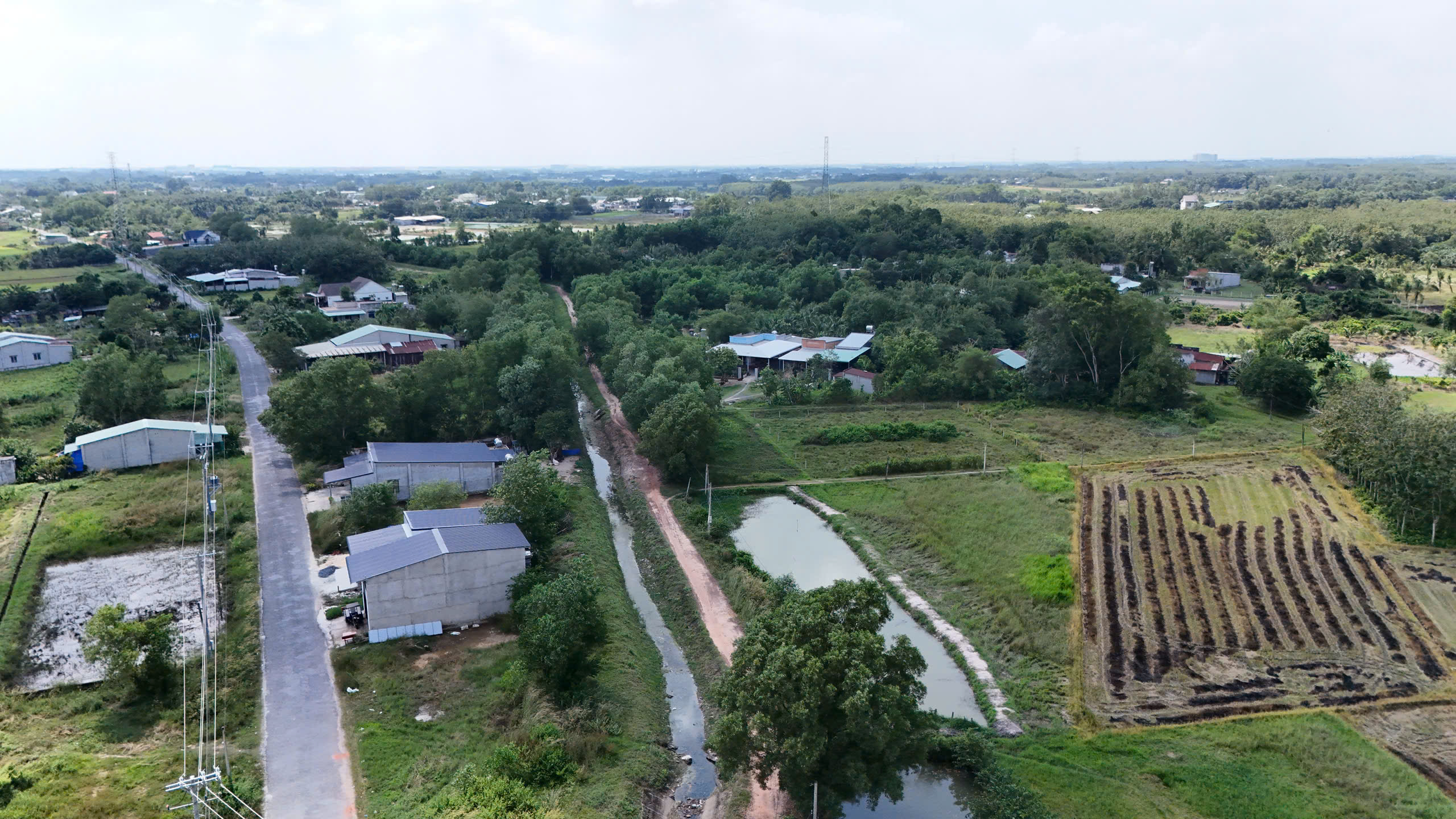 Sức bật hạ tầng giao th&ocirc;ng v&ugrave;ng Đ&ocirc;ng Nam Bộ (*): Tổng lực bước v&agrave;o kỷ nguy&ecirc;n mới- Ảnh 2.