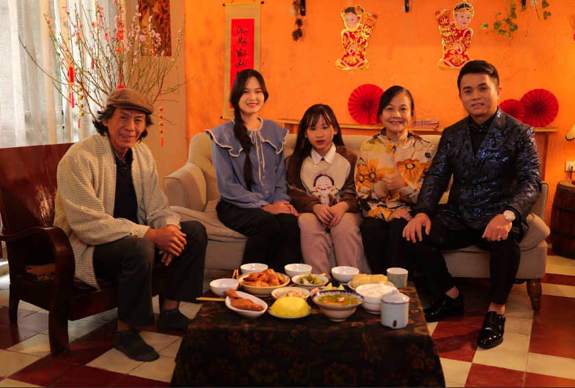NSND B&ugrave;i B&agrave;i B&igrave;nh g&acirc;y x&uacute;c động với "Xu&acirc;n người tha hương"- Ảnh 1.