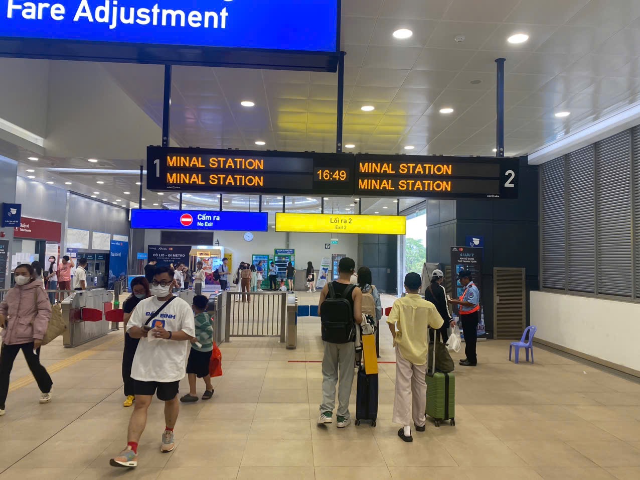 MoMo ch&iacute;nh thức &ldquo;l&ecirc;n t&agrave;u&rdquo; c&ugrave;ng tuyến metro số 1 h&ocirc;m nay- Ảnh 1.