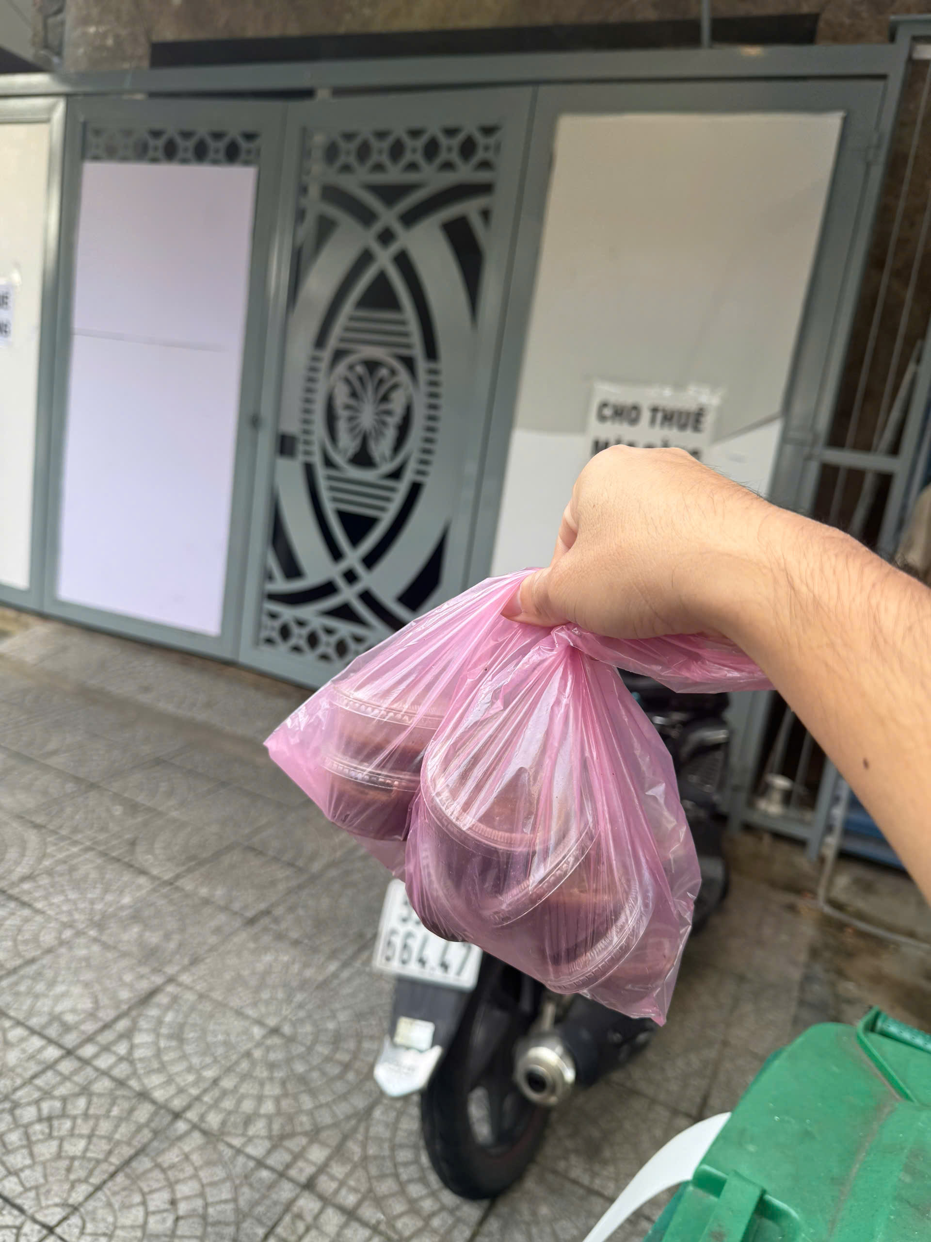L&ecirc;n mạng &ldquo;cầu cứu&rdquo; v&igrave; bị hiểu lầm li&ecirc;n quan c&aacute;i chết của nam shipper ở Đ&agrave; Nẵng- Ảnh 4.