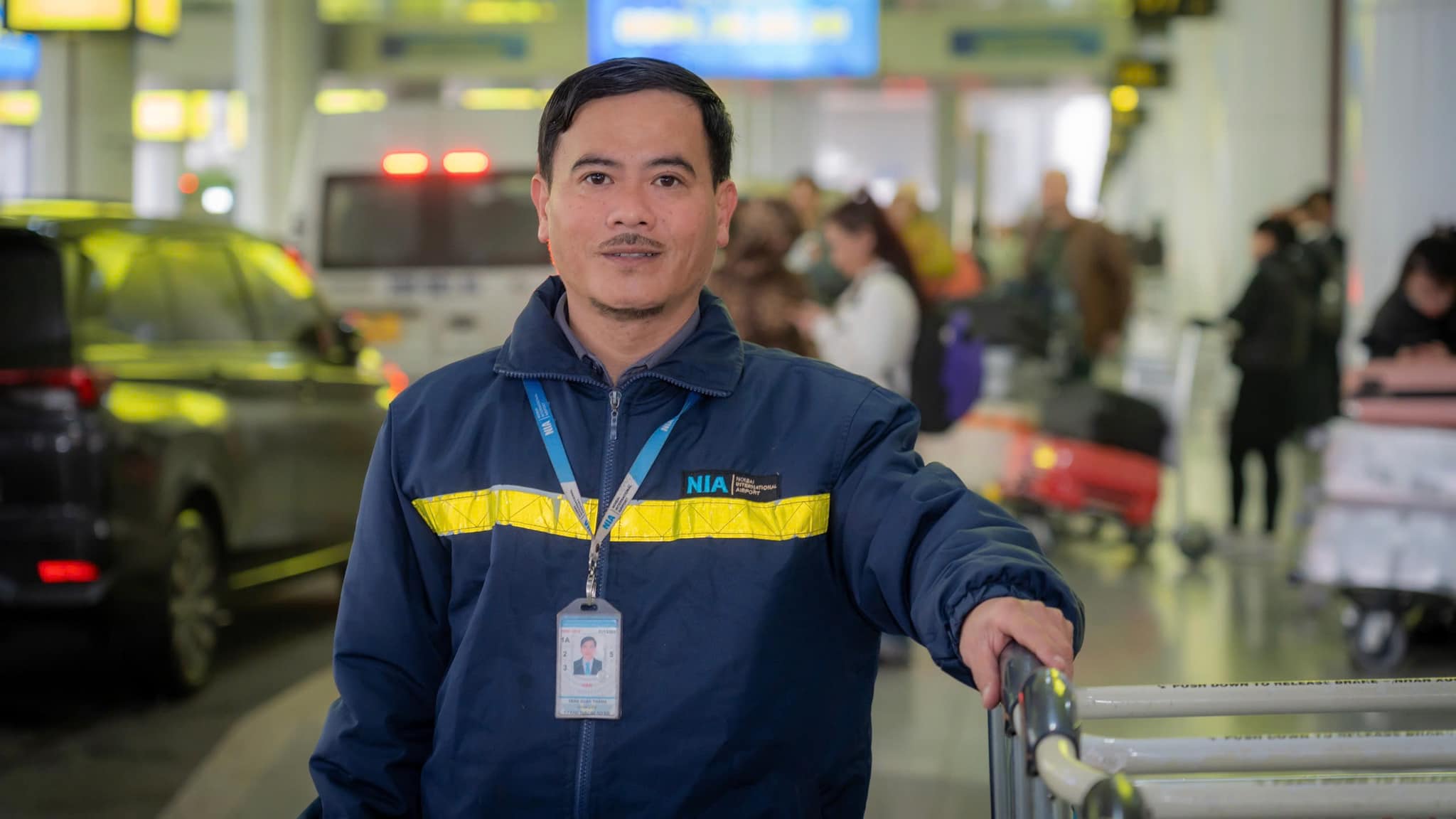 Kh&aacute;ch bỏ qu&ecirc;n v&iacute; đựng tiền tiết kiệm trong 5 năm ở nước ngo&agrave;i tại s&acirc;n bay- Ảnh 2.