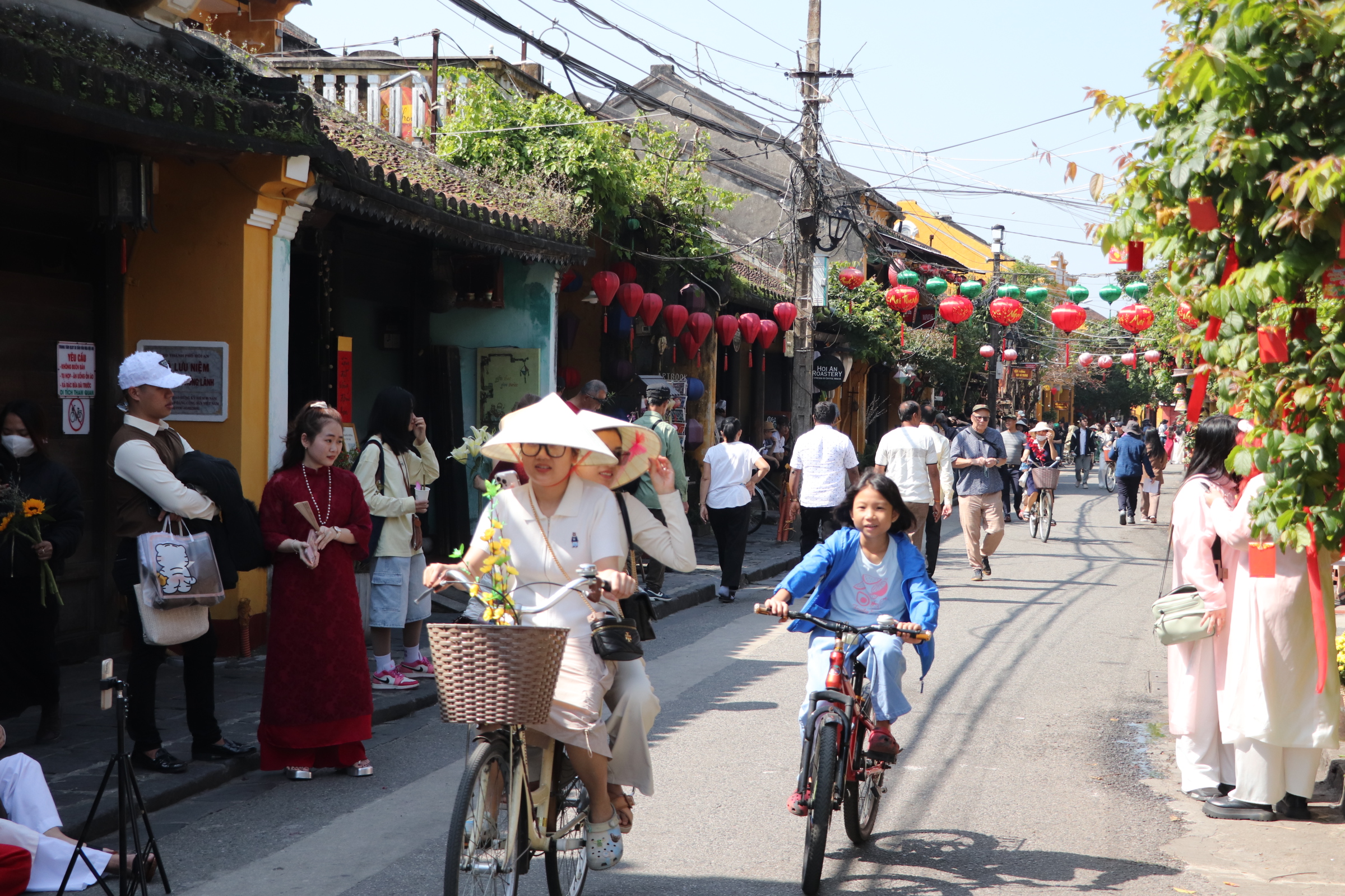 Du kh&aacute;ch khoe sắc tr&ecirc;n con đường duy nhất Việt Nam lọt top đẹp nhất thế giới- Ảnh 17.