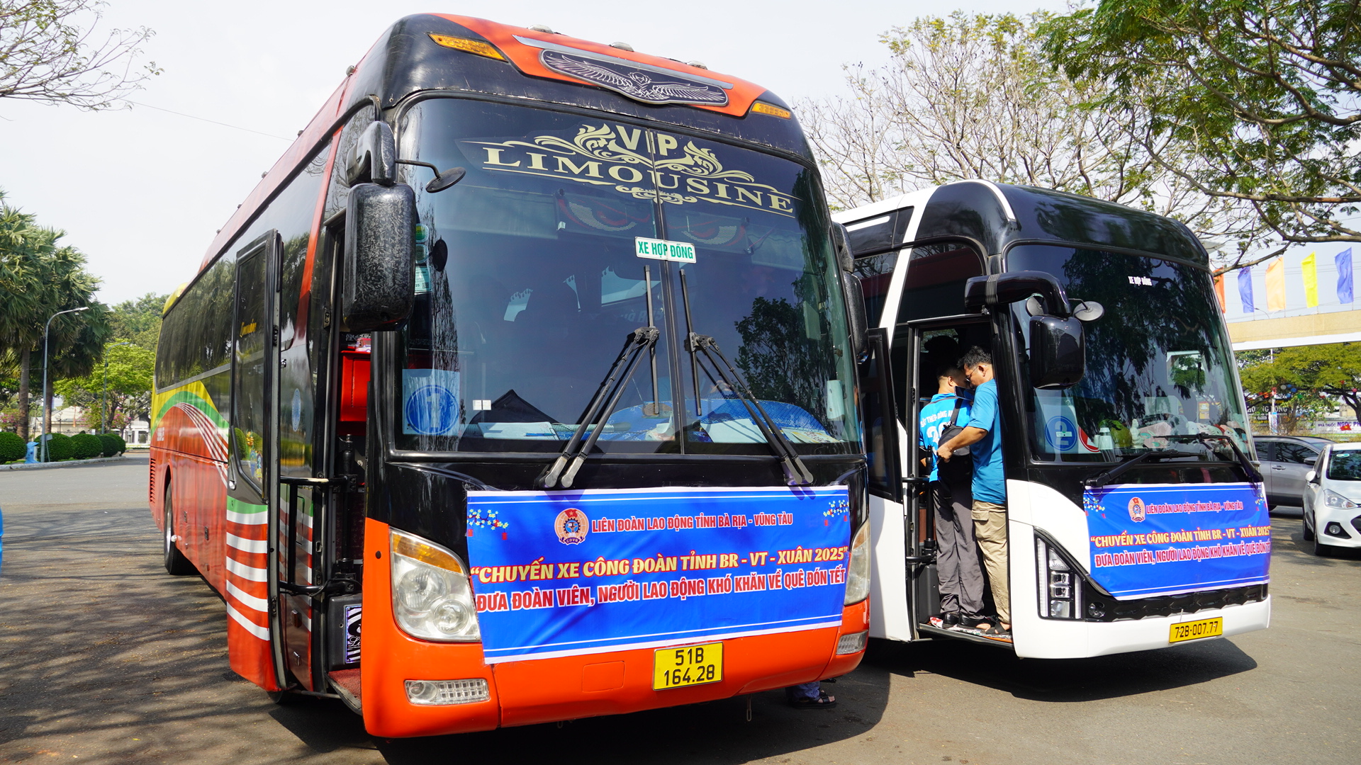 Ấm &aacute;p chuyến xe C&ocirc;ng đo&agrave;n B&agrave; Rịa - Vũng T&agrave;u đưa h&agrave;ng trăm người về qu&ecirc; đ&oacute;n Tết- Ảnh 4.