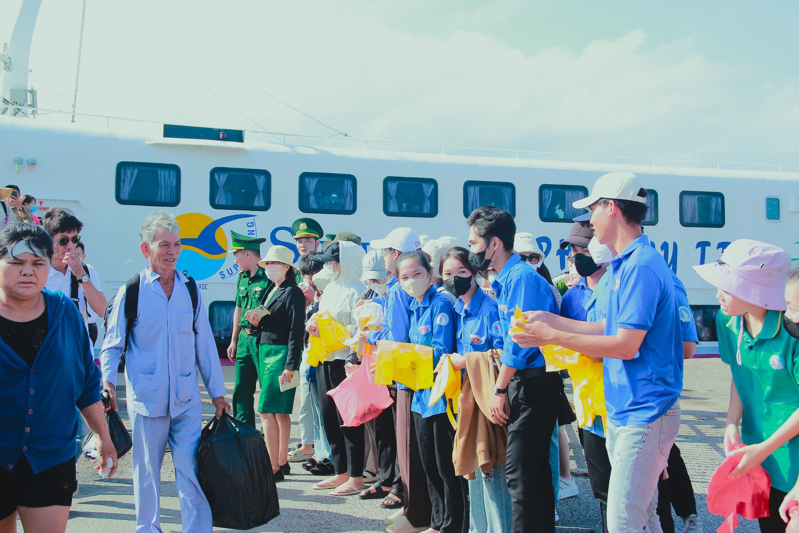 Ph&uacute; Qu&yacute; x&acirc;y dựng h&igrave;nh ảnh đảo ngọc du lịch kh&ocirc;ng r&aacute;c thải nhựa- Ảnh 6.