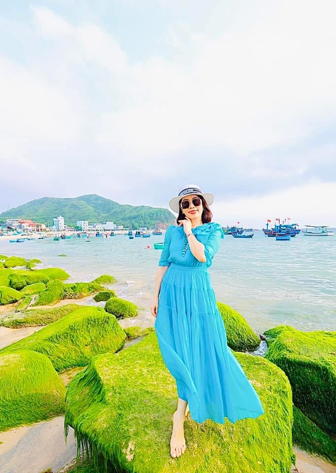 Đẹp ngỡ ng&agrave;ng m&ugrave;a r&ecirc;u xanh ở biển Quy Nhơn- Ảnh 8.
