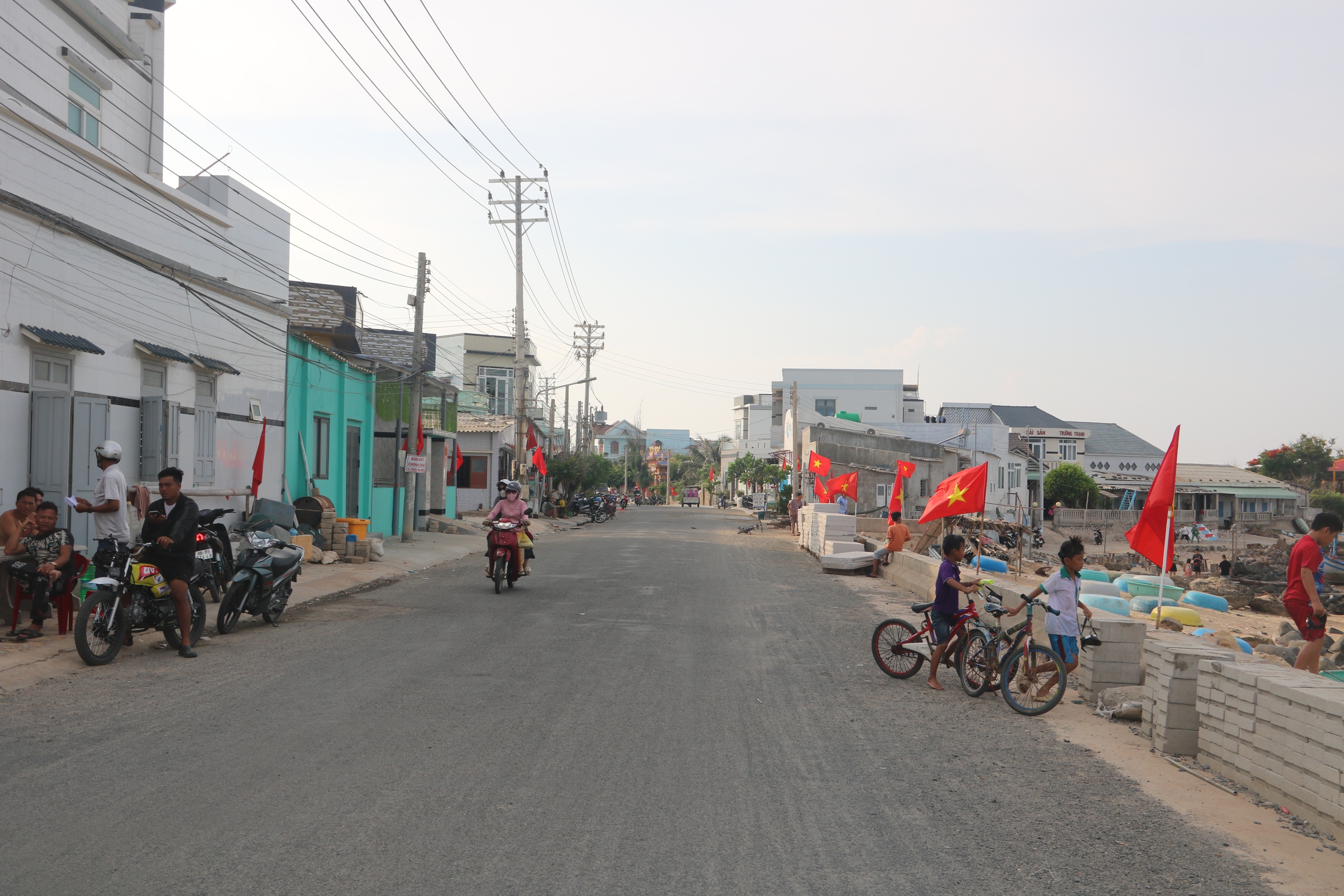 Ph&uacute; Qu&yacute; x&acirc;y dựng h&igrave;nh ảnh đảo ngọc du lịch kh&ocirc;ng r&aacute;c thải nhựa- Ảnh 7.