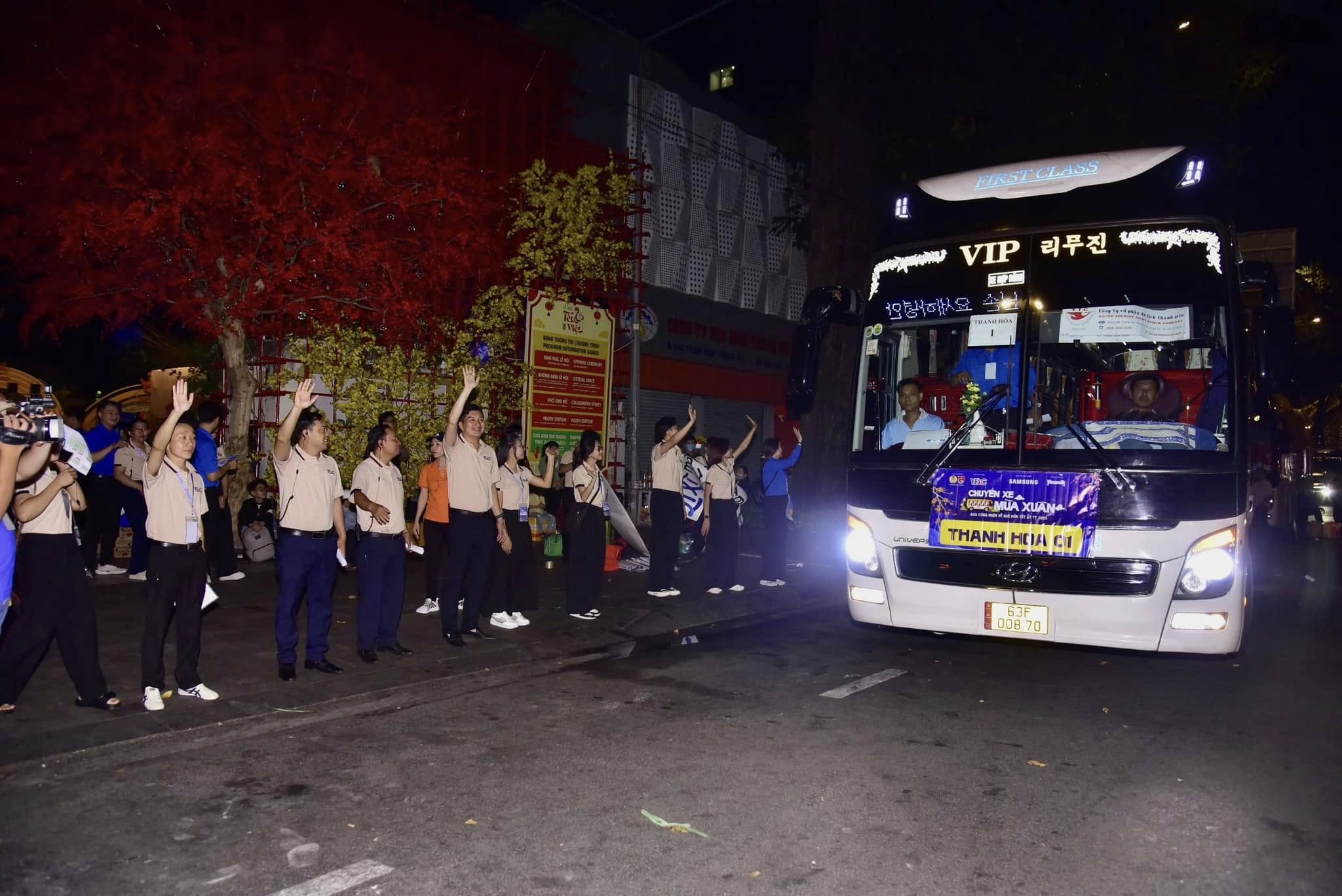 &ldquo;Chuyến xe m&ugrave;a Xu&acirc;n&rdquo; chở niềm vui sum họp- Ảnh 7.