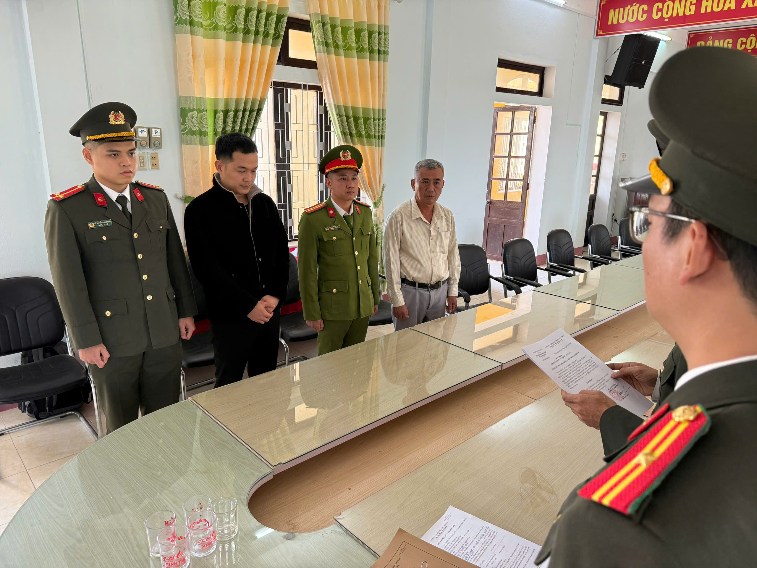 C&ocirc;ng an l&agrave;m r&otilde; kẻ mang t&ecirc;n Tony Ho&agrave;ng chuy&ecirc;n b&aacute;n dự &aacute;n tiền điện tử- Ảnh 1.