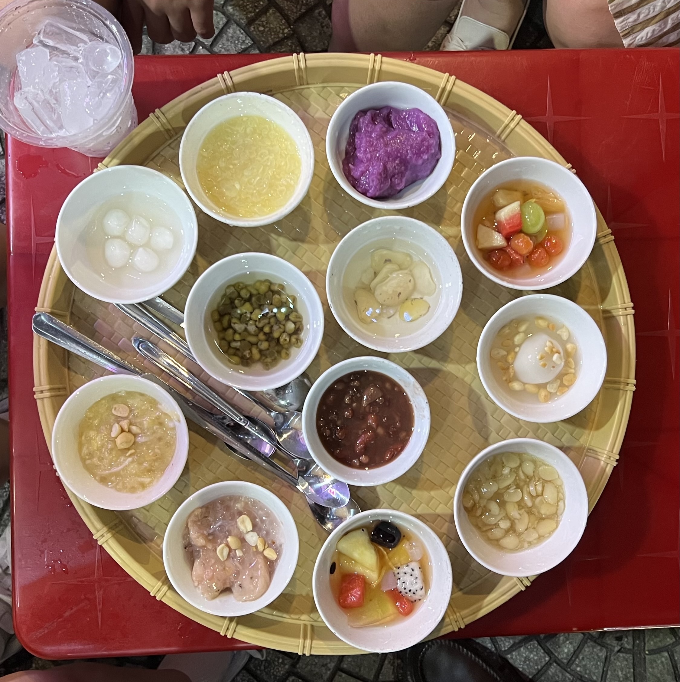 V&eacute;n m&agrave;n "b&iacute; k&iacute;p" thơm ngon m&oacute;n Huế- Ảnh 1.